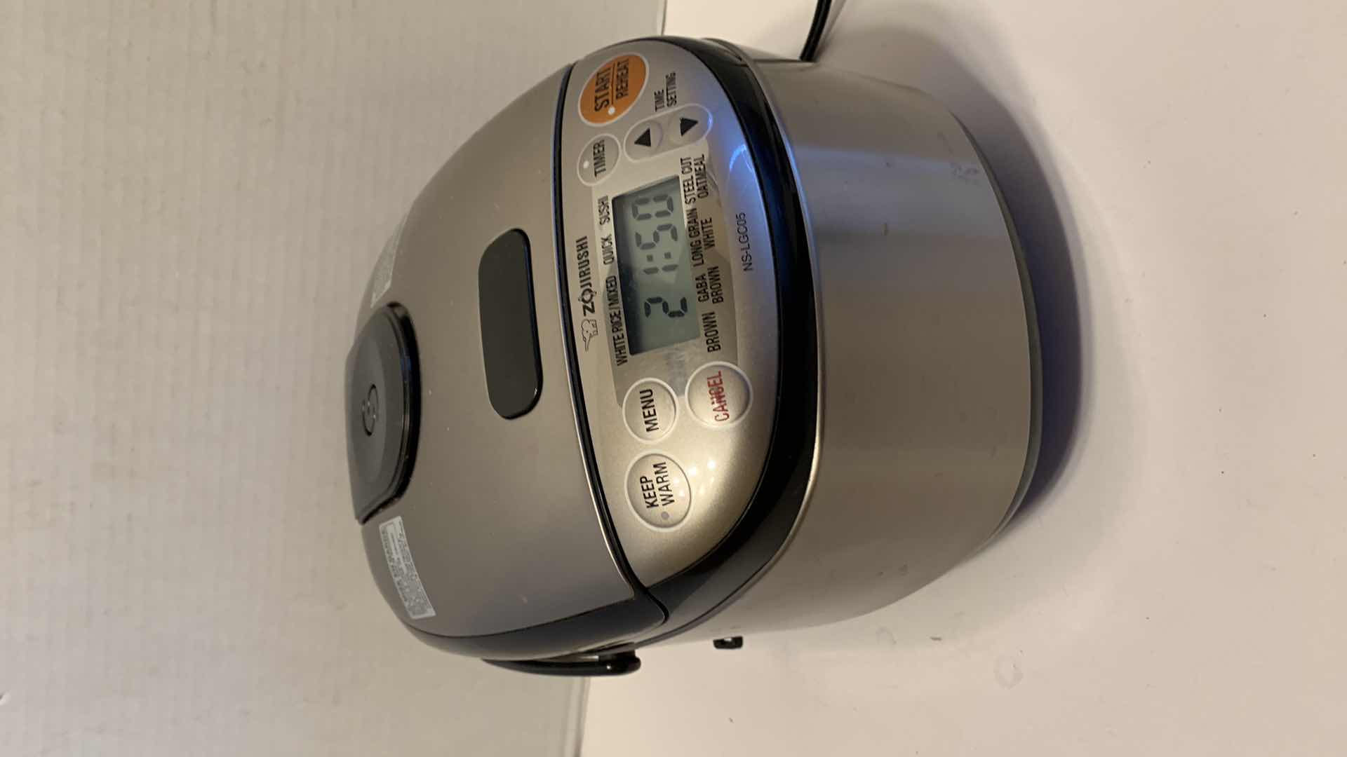 Photo 1 of ZOJIRUSHI FUZZY LOGIC RICE COOKER NS-LGC05