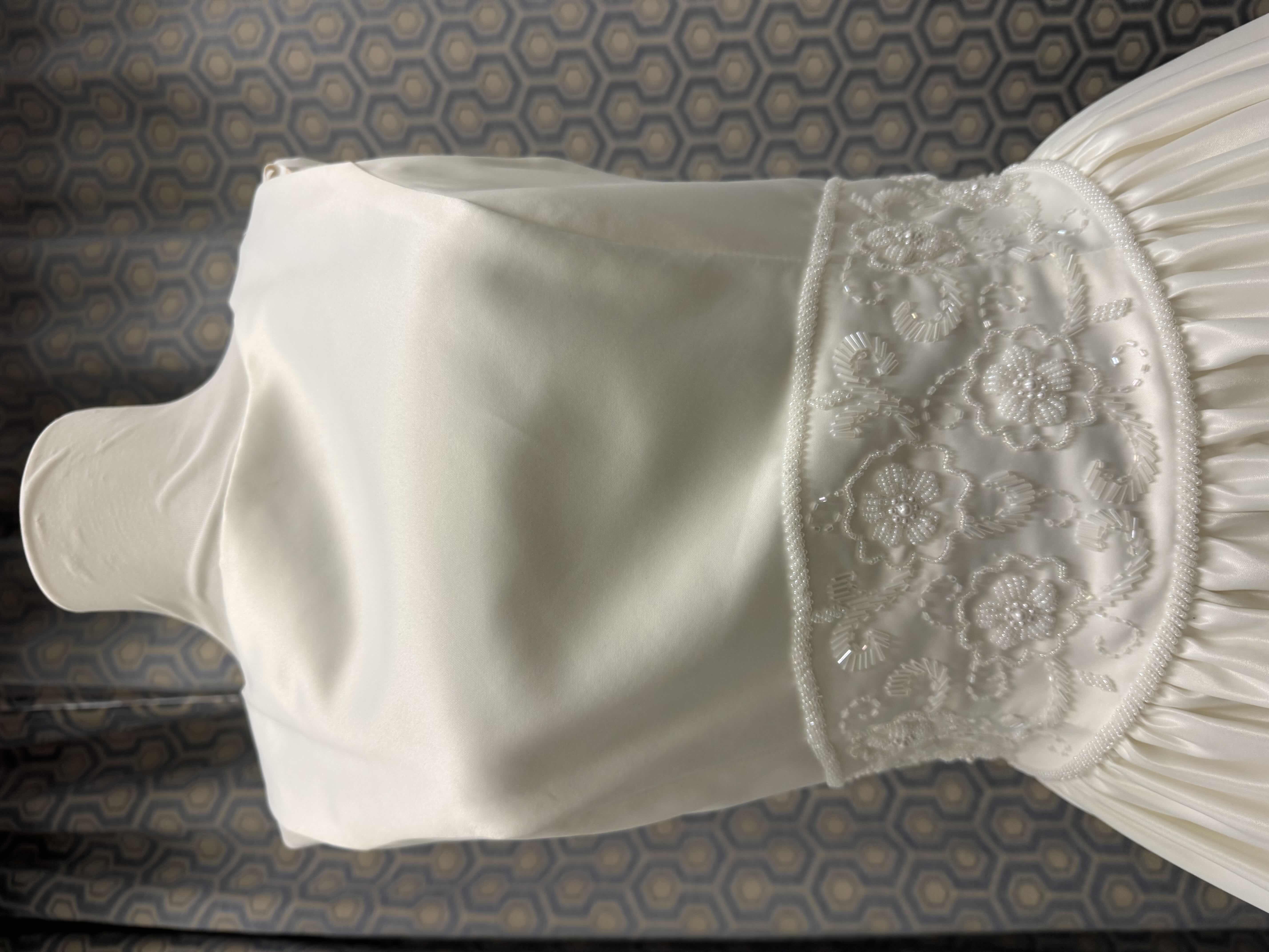 Photo 1 of BRIDAL GOWN BRIDAL ELEGANCE SPAGHETTI STRAPS FULL SKIRT LONG TRAIN BEADED AT WAIST IVORY SIZE 10