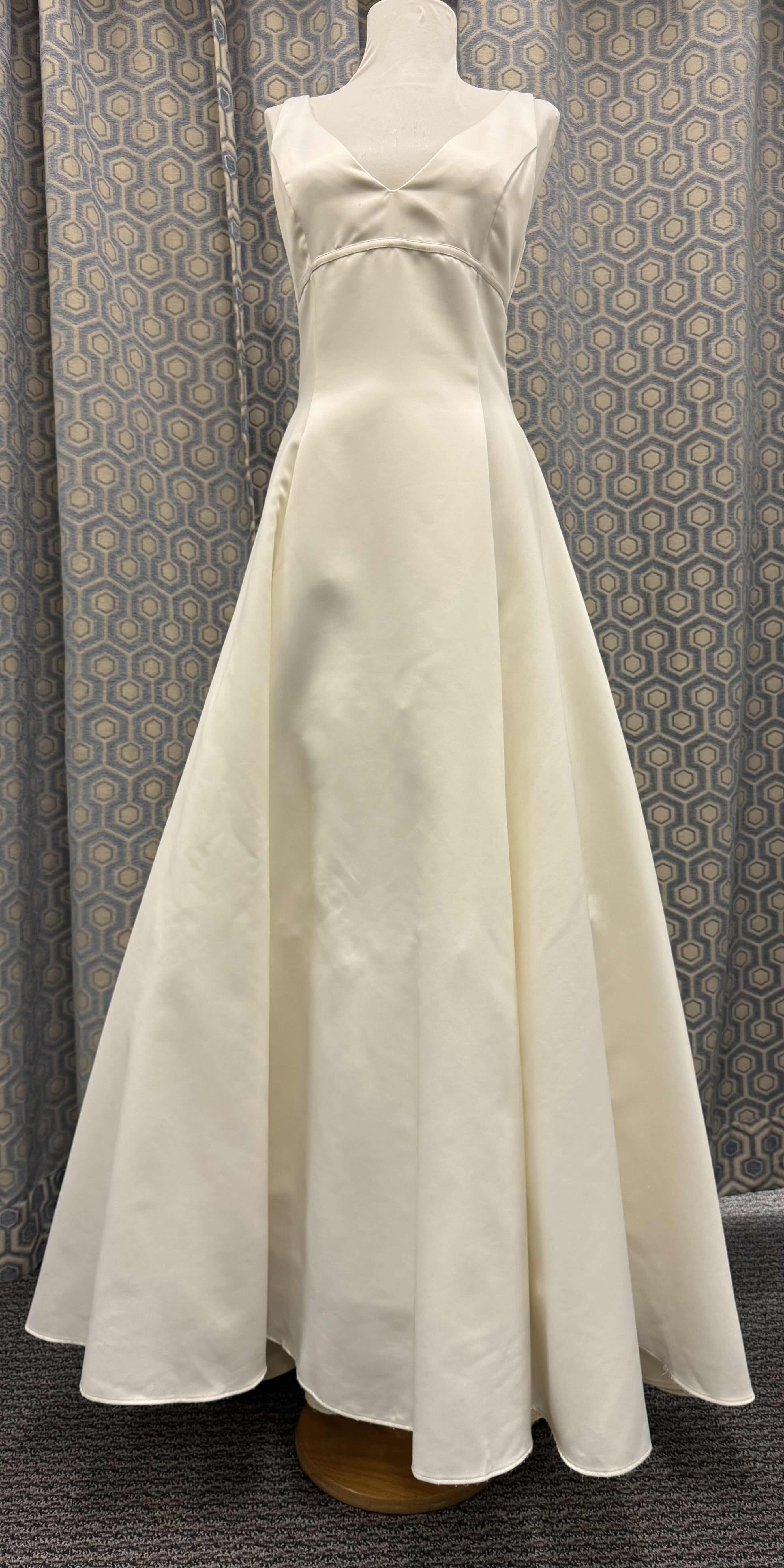 Photo 1 of BRIDAL GOWN JESSICA MCCLINTOCK ONE PIECE A LINE PORTRAIT NECK SATIN GOWN IVORY SIZE 8
