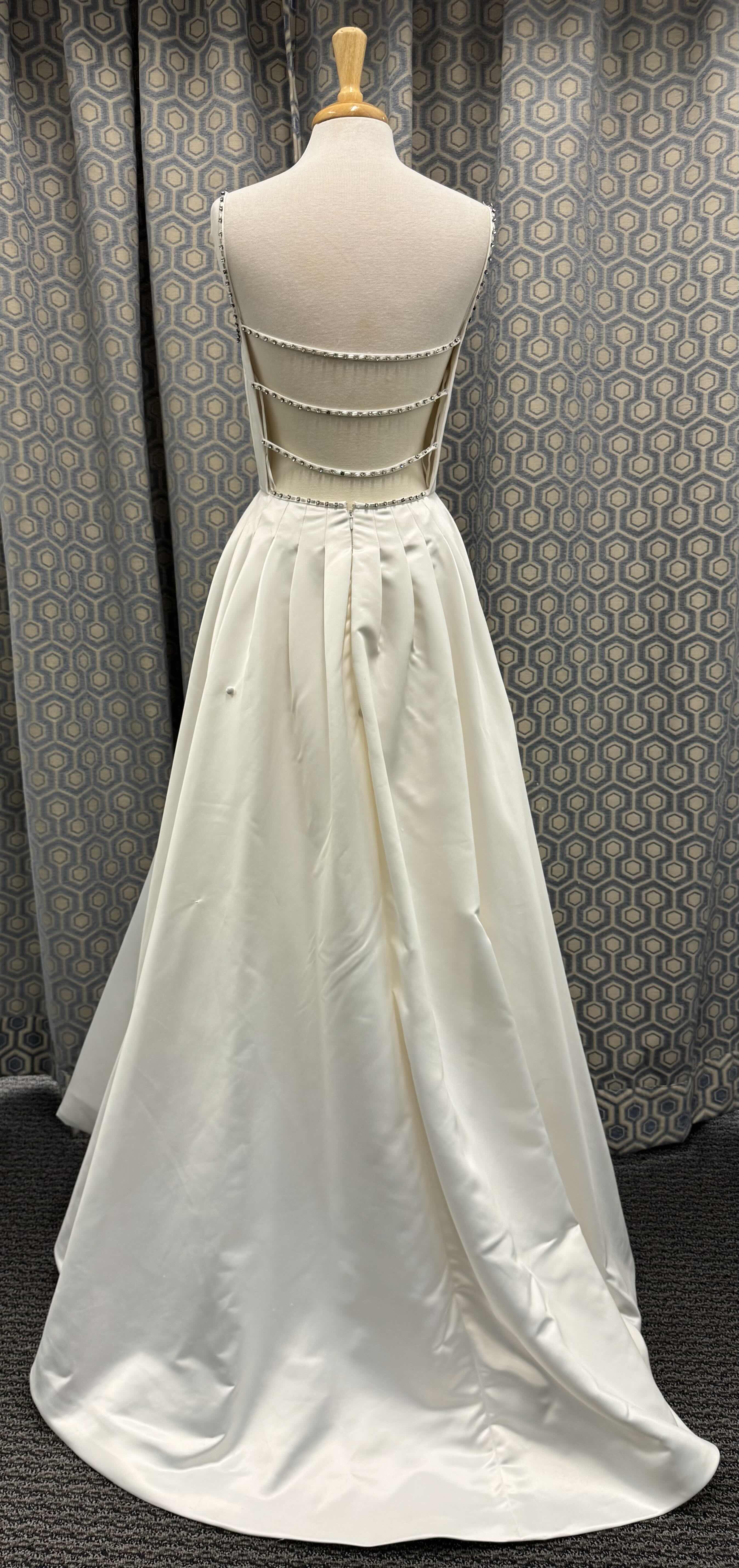 Photo 1 of BRIDAL GOWN "SARIN GOWN" SPAGHETTI STRAP A LINE  IVORY SIZE 6