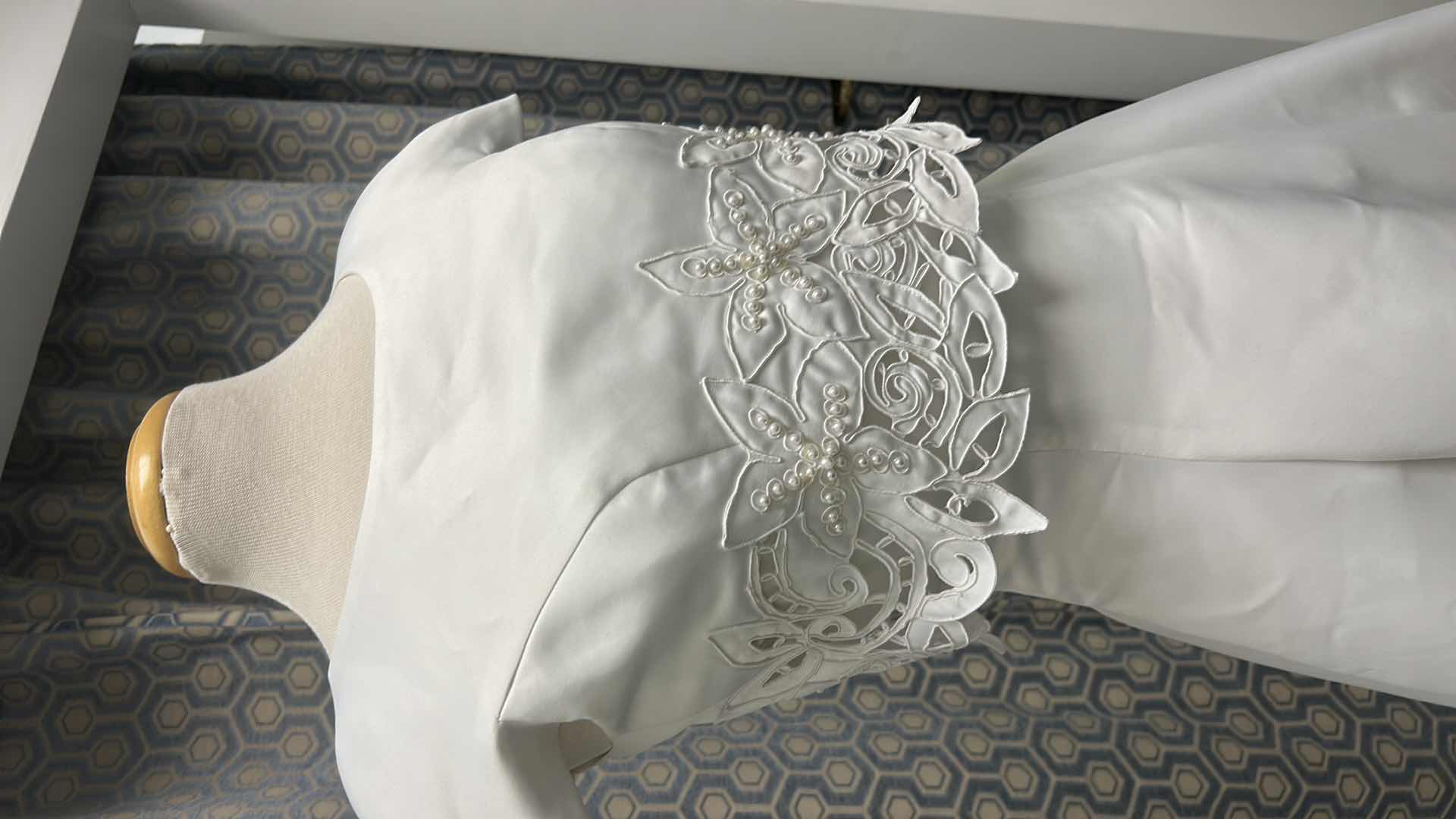 Photo 1 of BRIDAL GOWN "GLORIA VANDERBILT" 2-PC WHITE, SHORT SLEEVE LACE CROP TOP, LONG A-LINE SKIRT, LACE TRIM, SIZE 6 