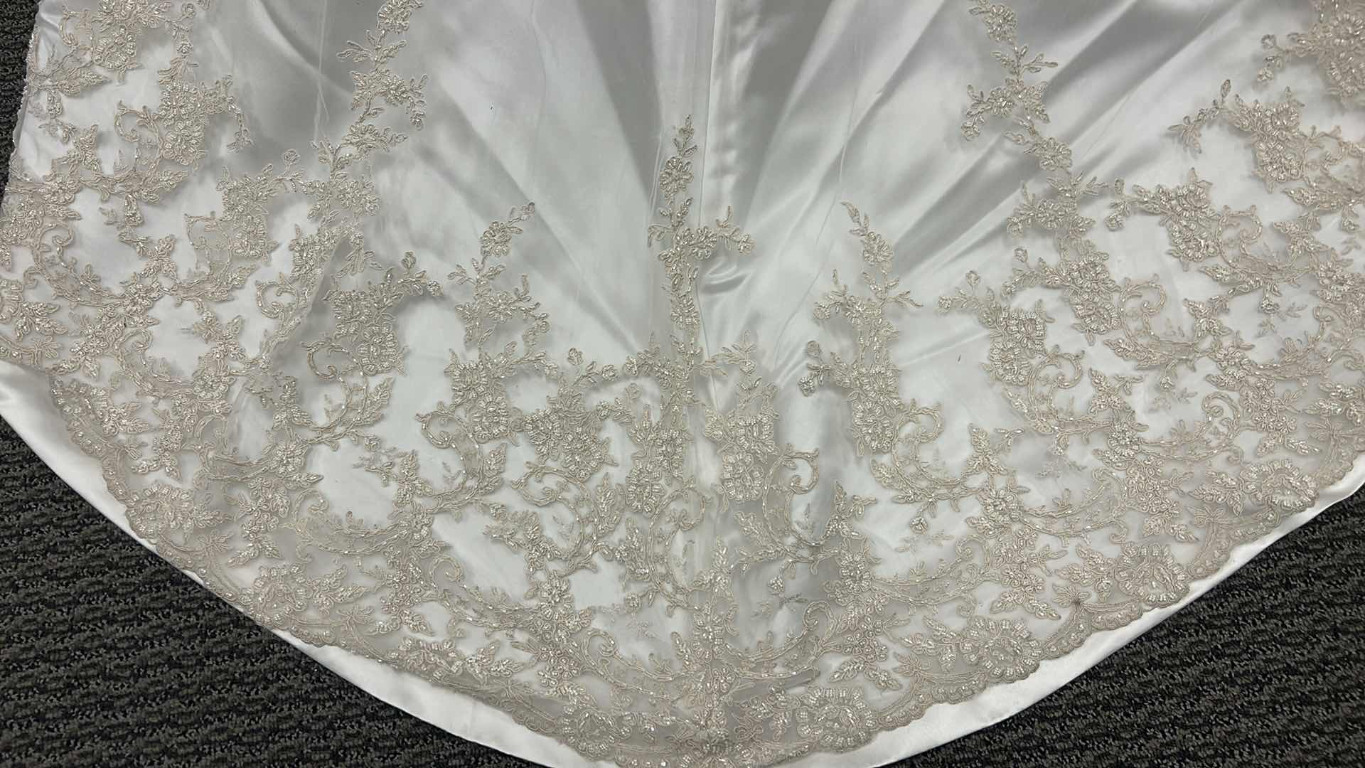 Photo 1 of BRIDAL GOWN, MAGGIE SOTTERO, ONE-PIECE A-LINE STRAPLESS WEDDING GOWN WITH COVERED BUTTONS OVER INNER CLOSURE, TULLE OVERLAY WITH DELICATE LACE, DIAMOND WHITE/CHAMPAGNE, SIZE 8/10, 