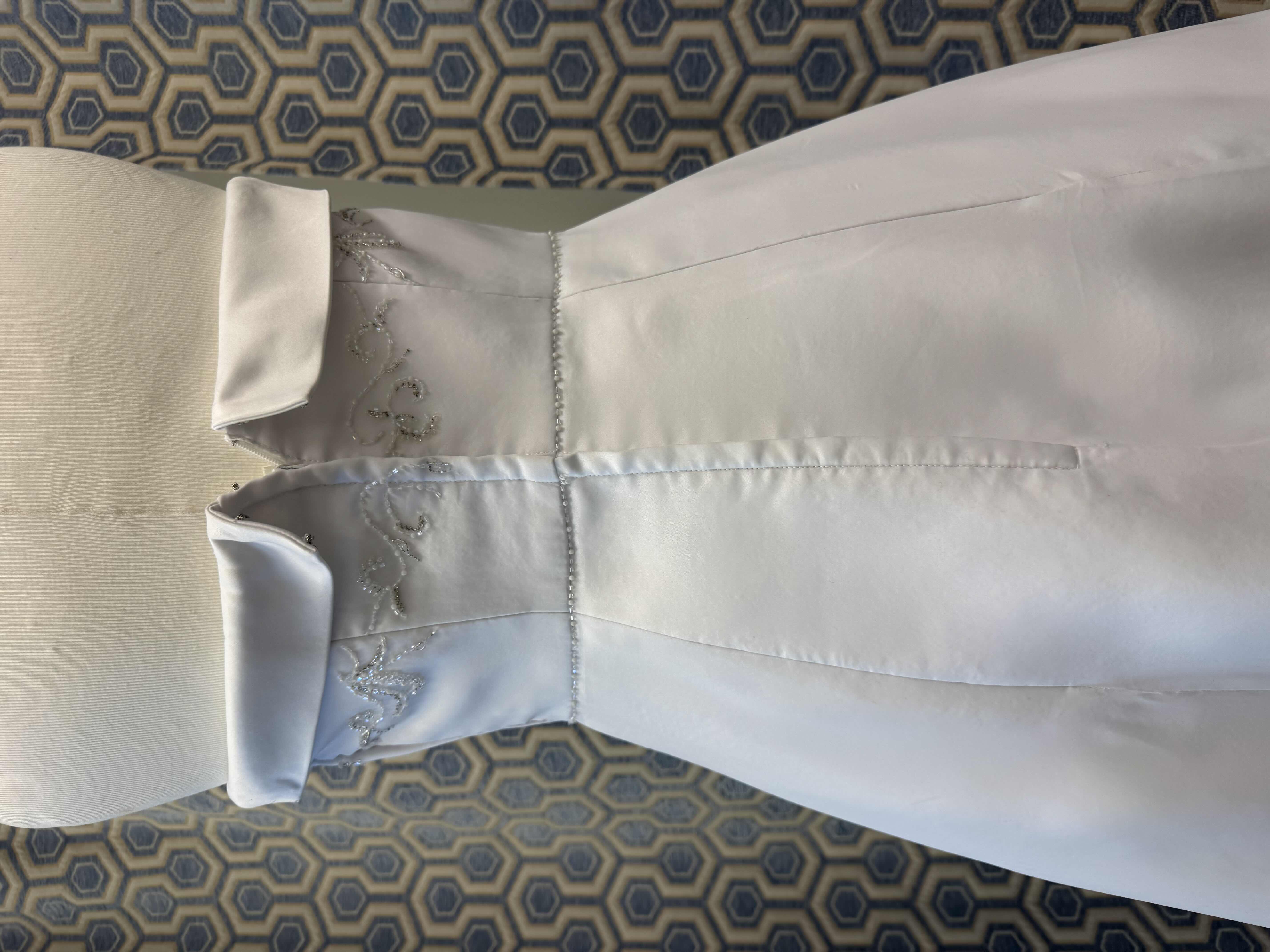 Photo 1 of BRIDAL GOWN LANDA A LINE SATIN BEADED ORGAZA OVER MATTE SATIN WHITE SIZE 10