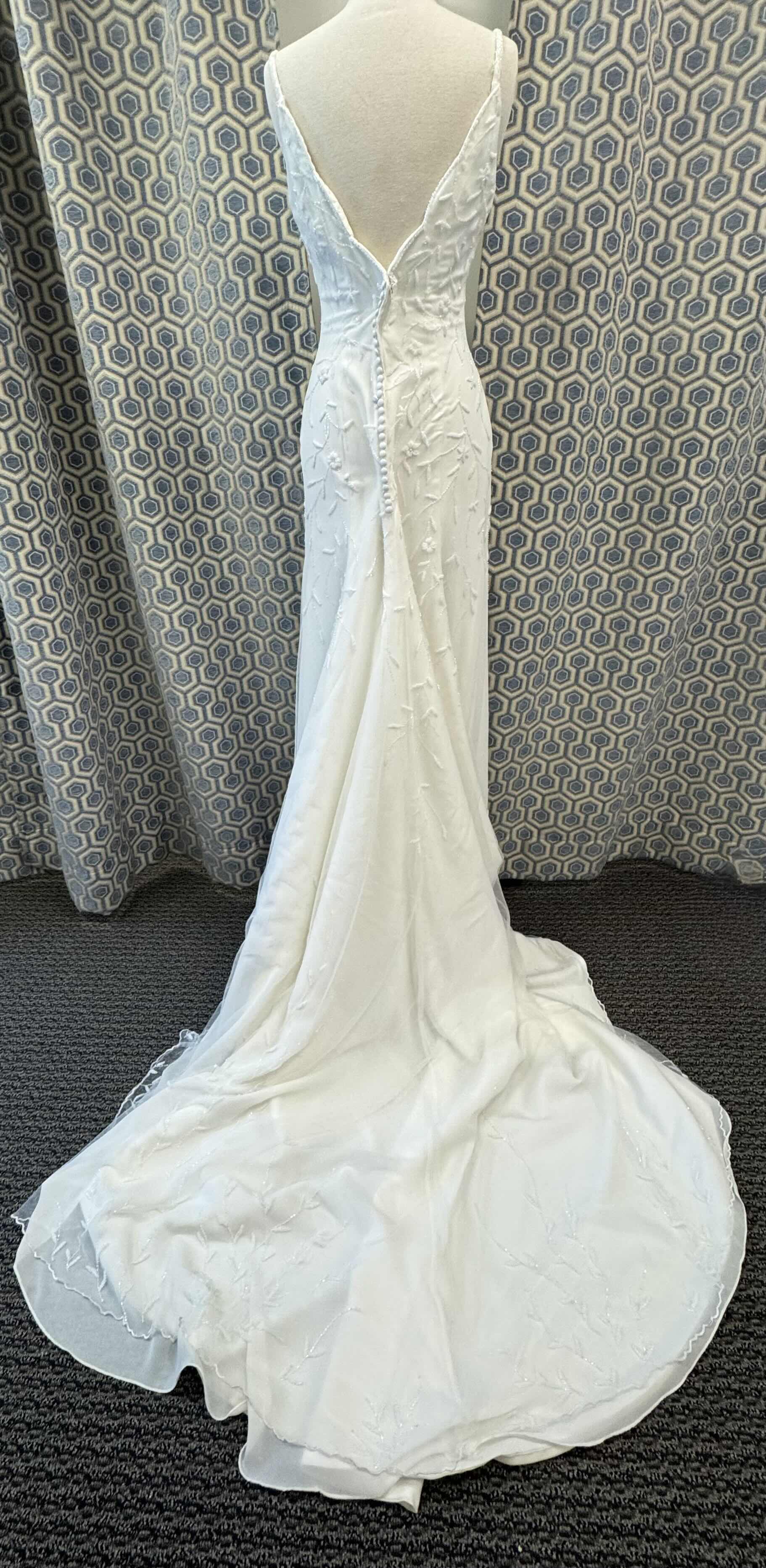 Photo 1 of BRIDAL GOWN MONIQUE LONG GOWN V NECK SPAGHETTI STRAP STRAIGHT LONG TRAIN IVORY SIZE 12