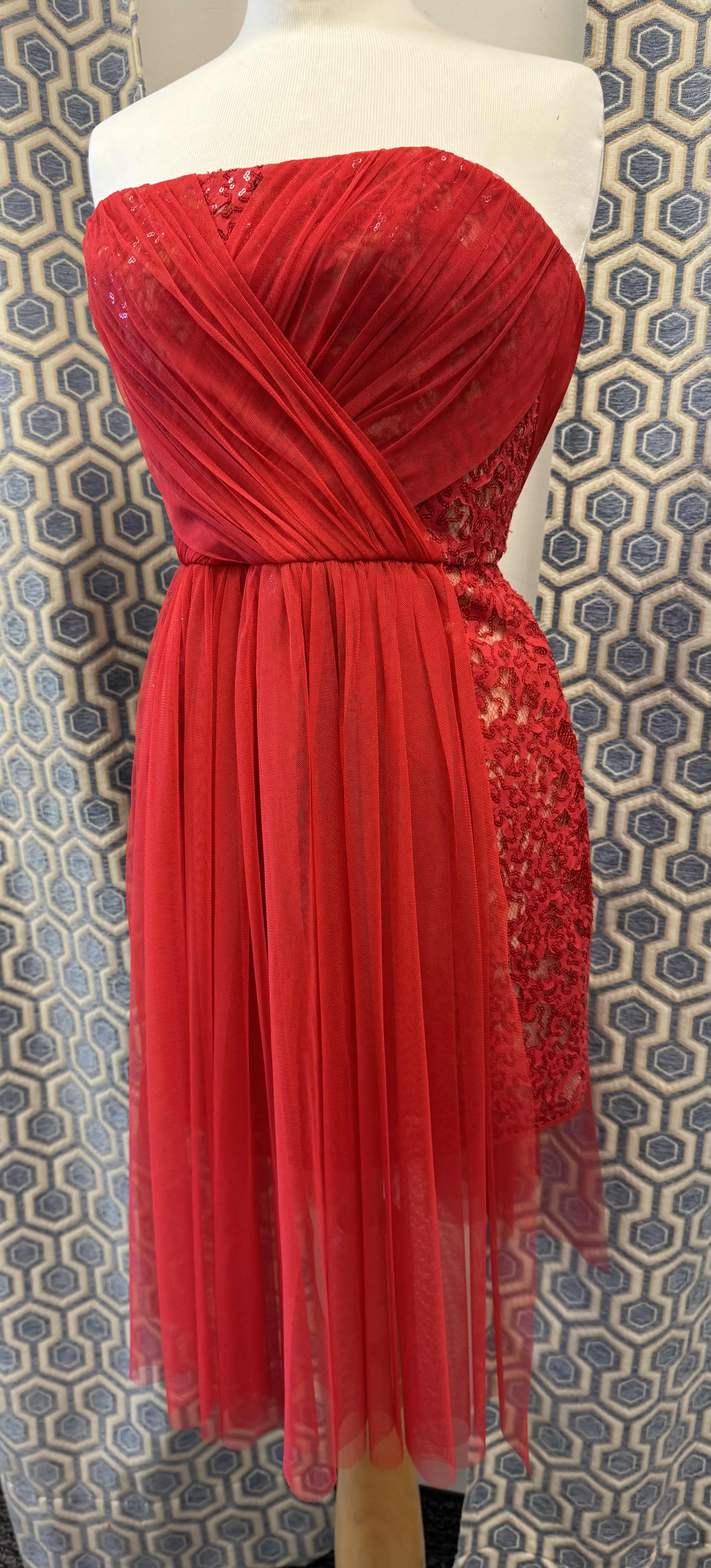 Photo 1 of EVENING GOWN BCBGB MAXAZRIA VIENNA RED SIZE 10