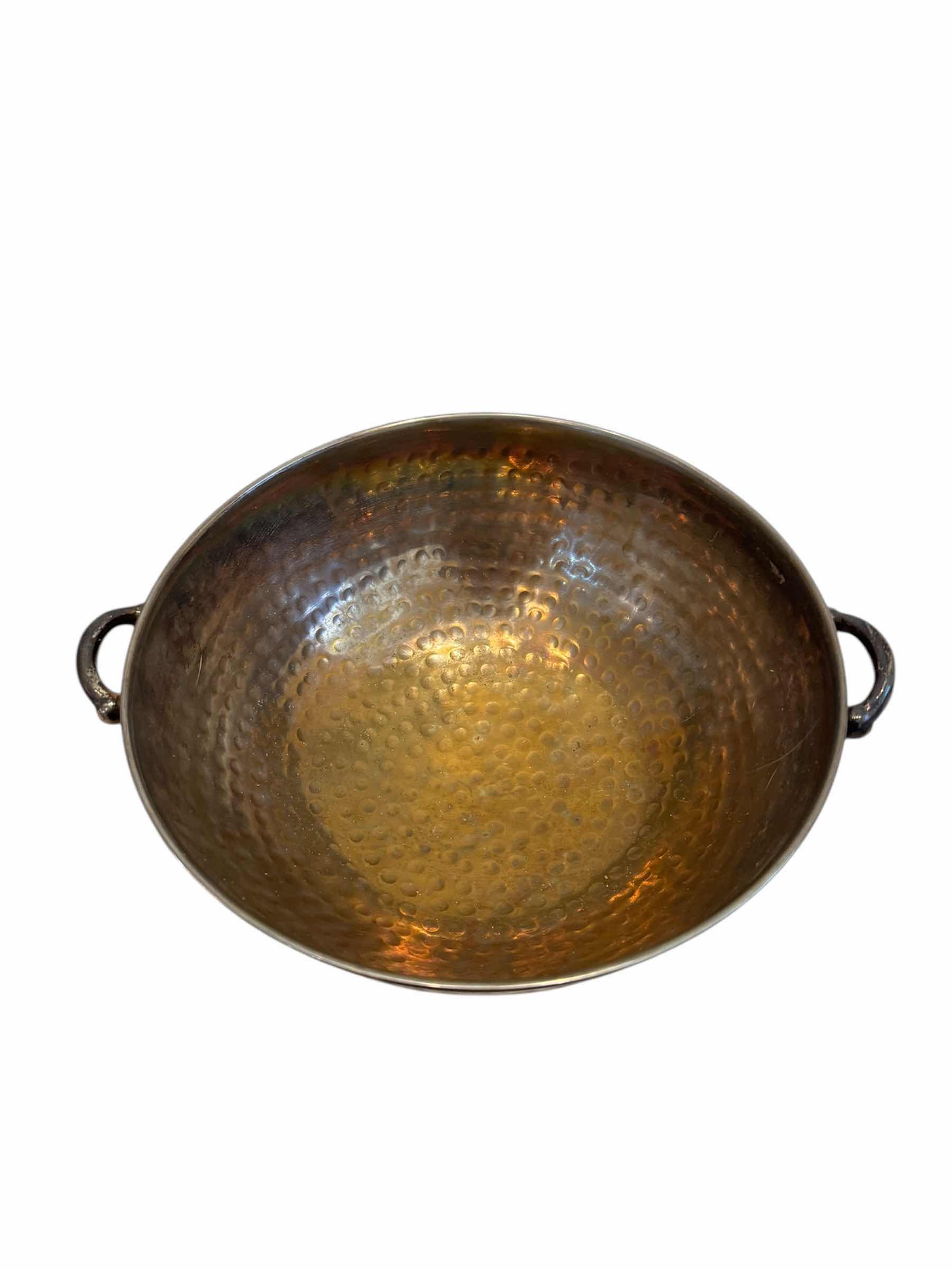 Photo 1 of 3- VINTAGE ANTIQUE SERVING BOWLS, SILVER AND COPPER 

7.5” X H4”
8” X H4”
6.5” X H3”