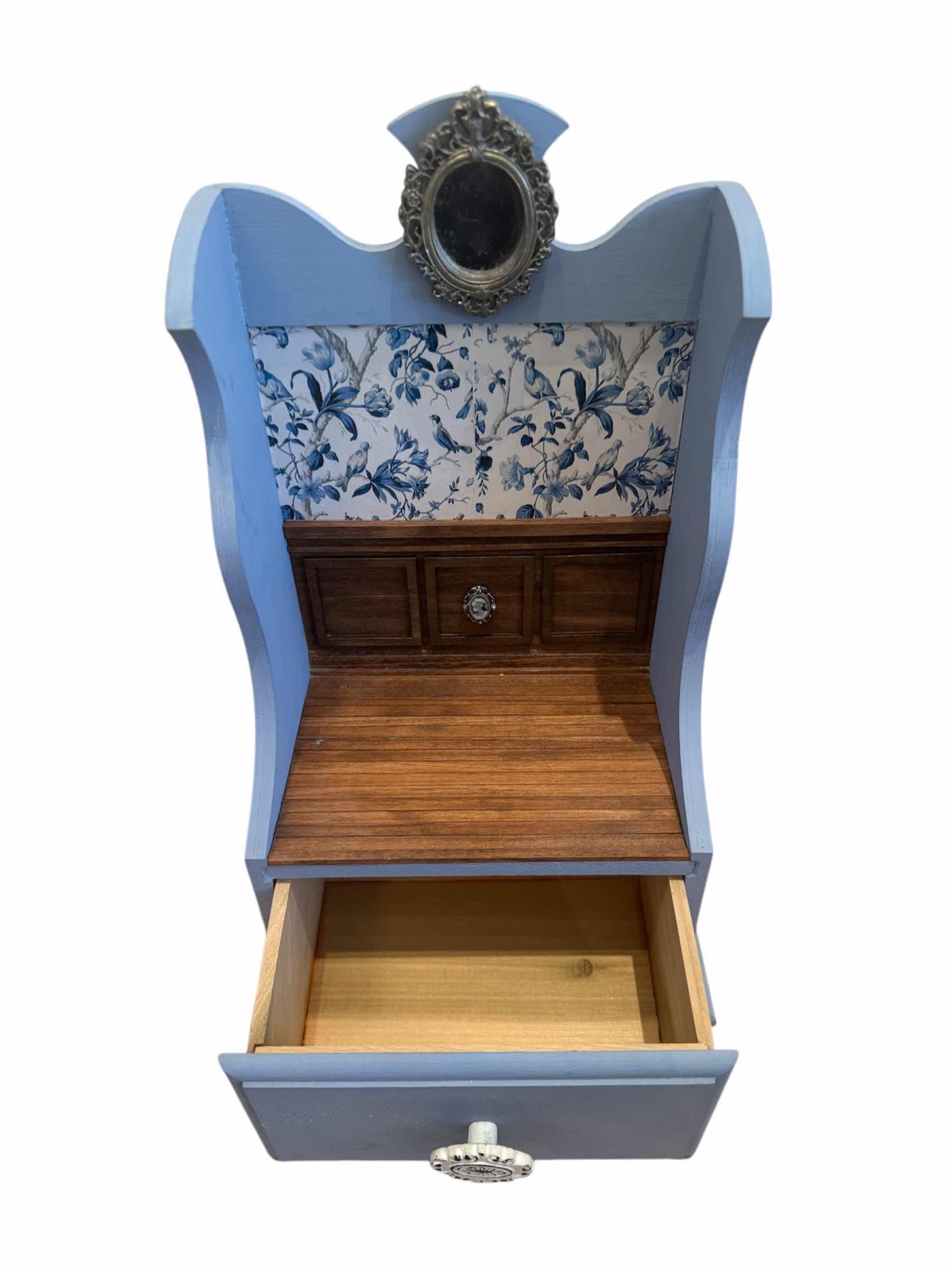 Photo 1 of VINTAGE ANTIQUE DIAGRAM, WINDOW SCENE 3D, SHADOW BOX, MINIATURE ROOM BOX WITH DRAWER, ARTWORK

8” X H14”