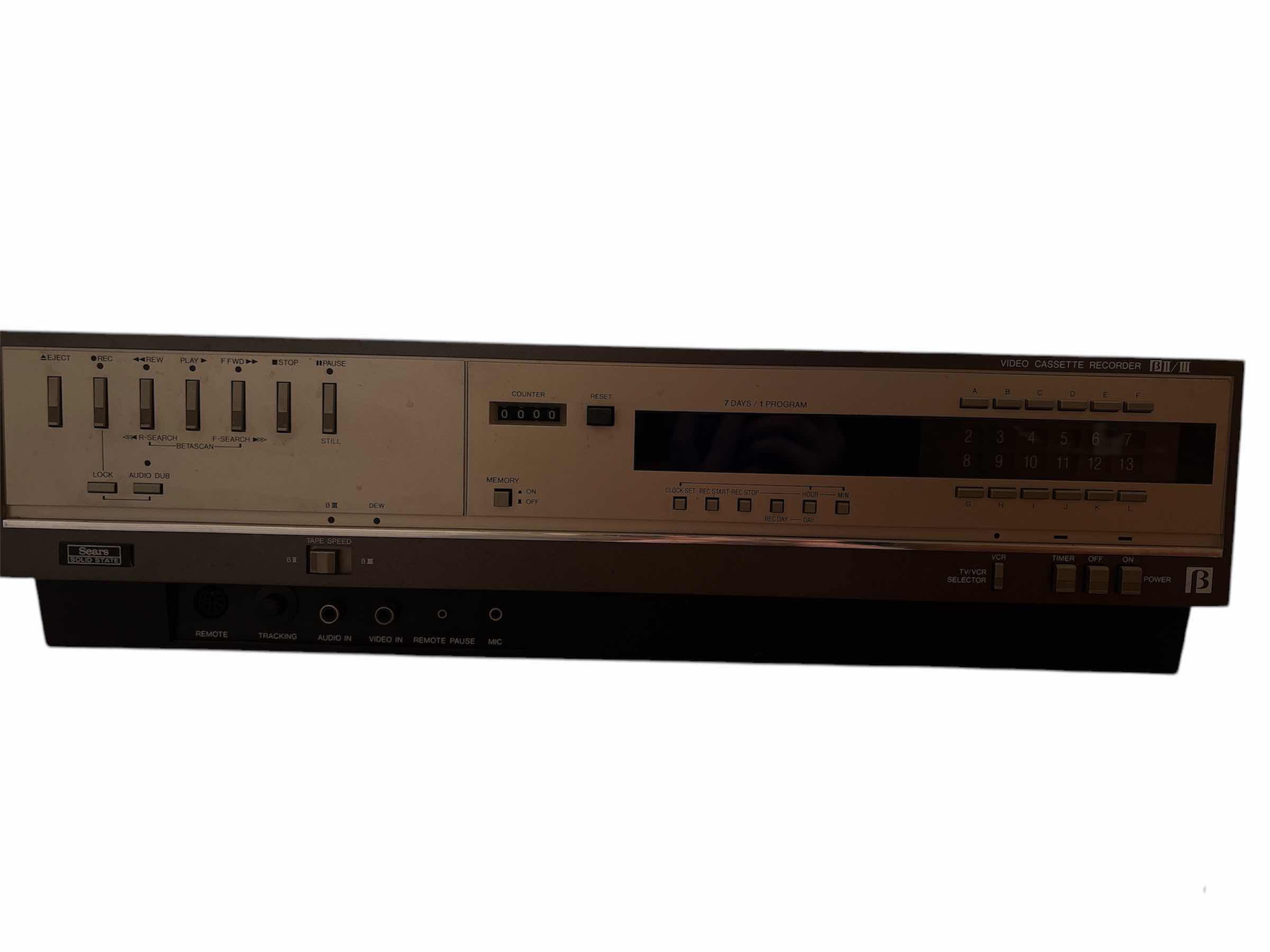 Photo 1 of BETAVISION VIDEO CASETTE RECORDER SEARS SOLID GATE