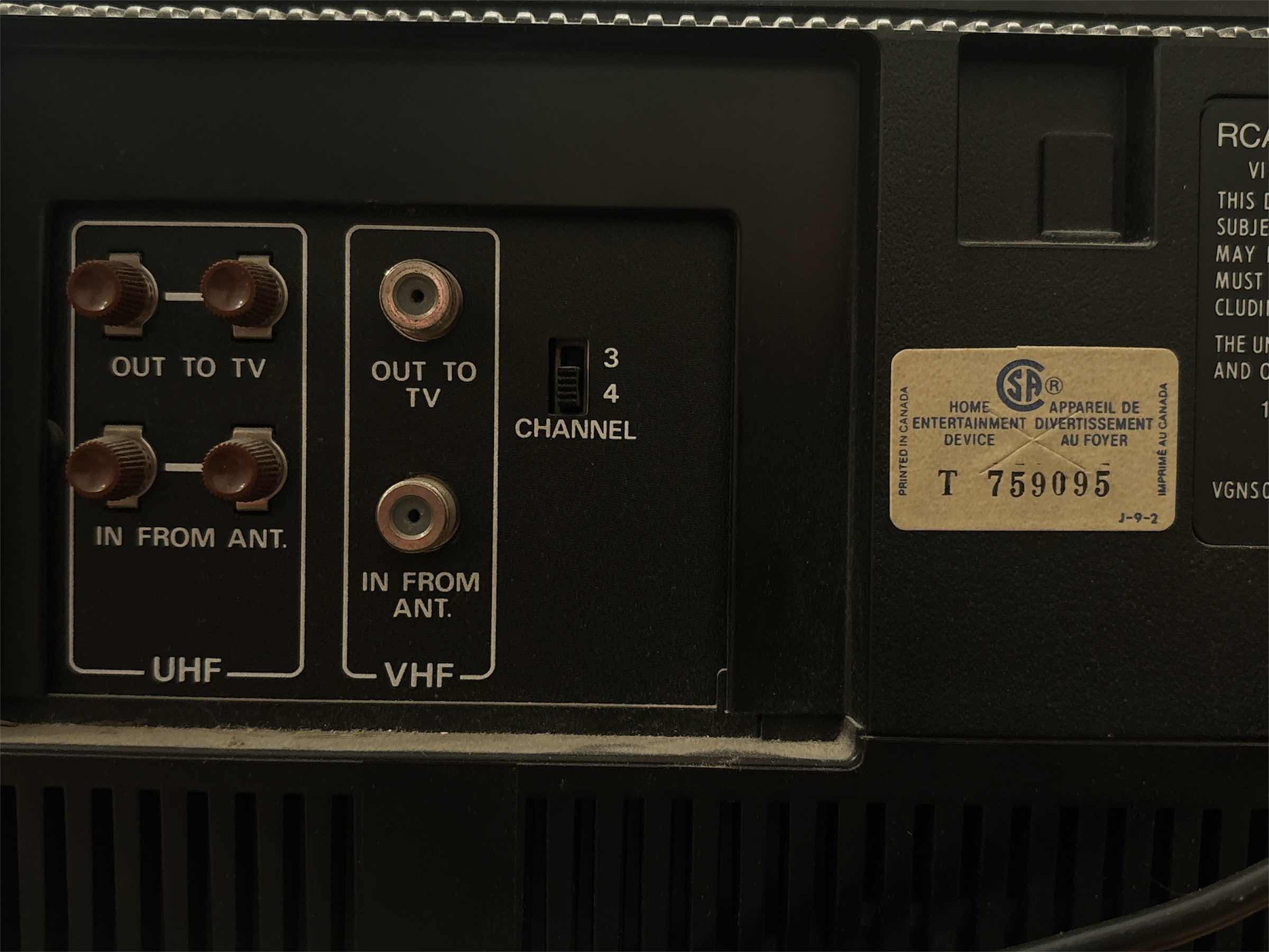 Photo 1 of RCA SELECTAVISION VIDEO CASSETTE RECORDER VHS
