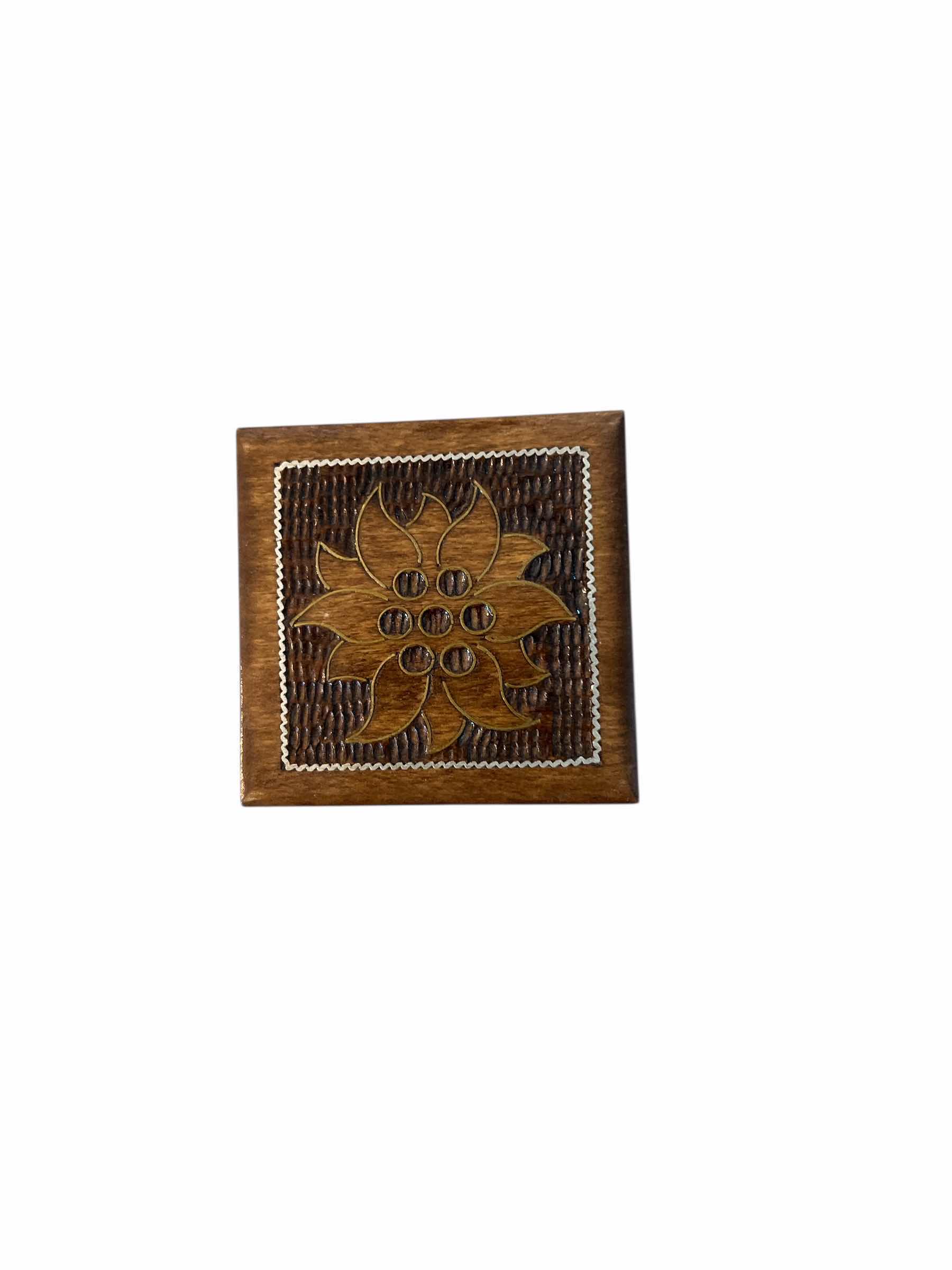 Photo 1 of LOT - WOODEN BIRD FIGURE, SMALL WOODEN BOWL KOA WOOD ,WOODEN TRINKET BOX AND MORE