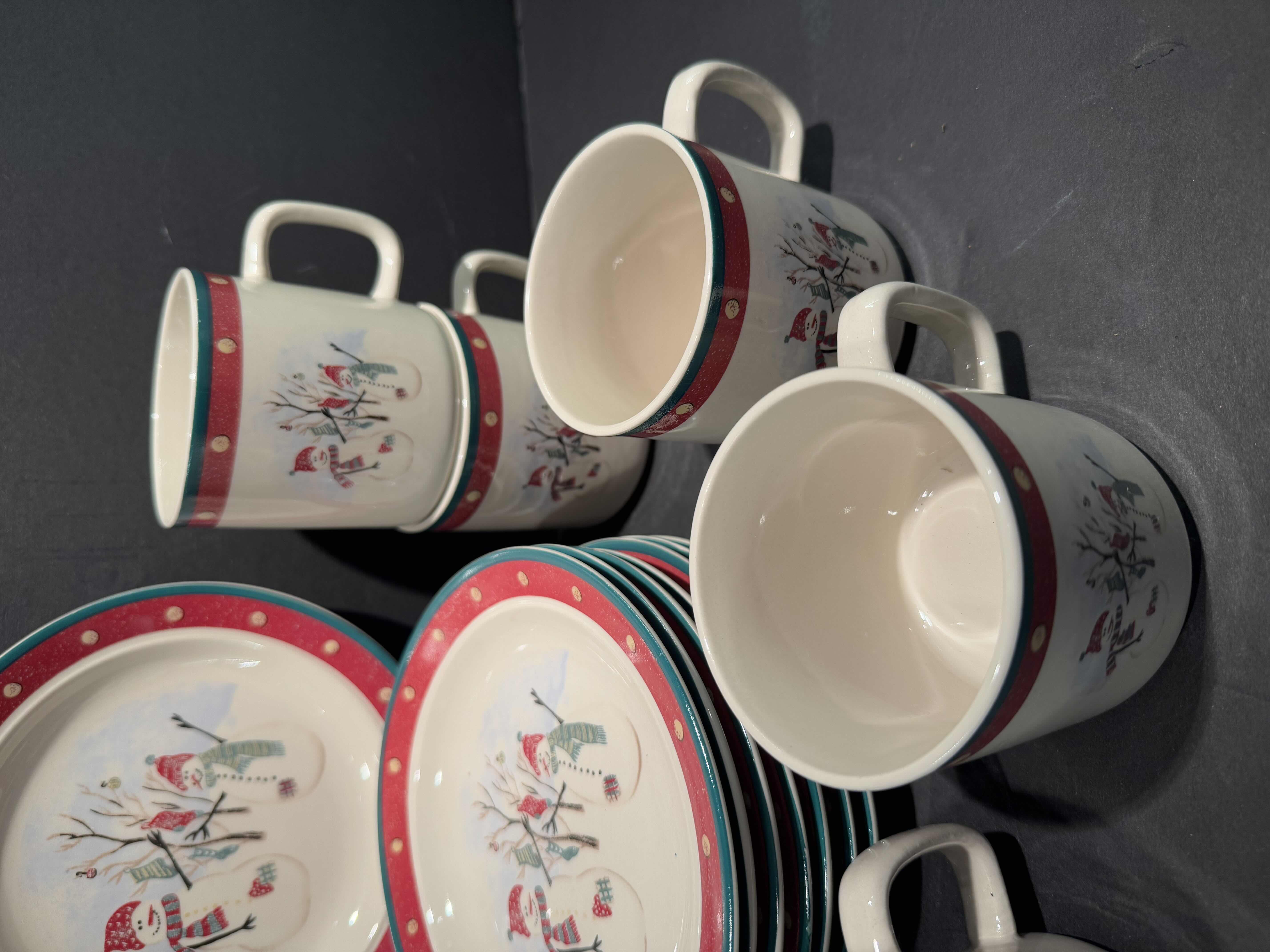 Photo 3 of 16 PIECES OF ROYAL SEASONS STONEWARE, 8 CUPS & 8 SAUCERS