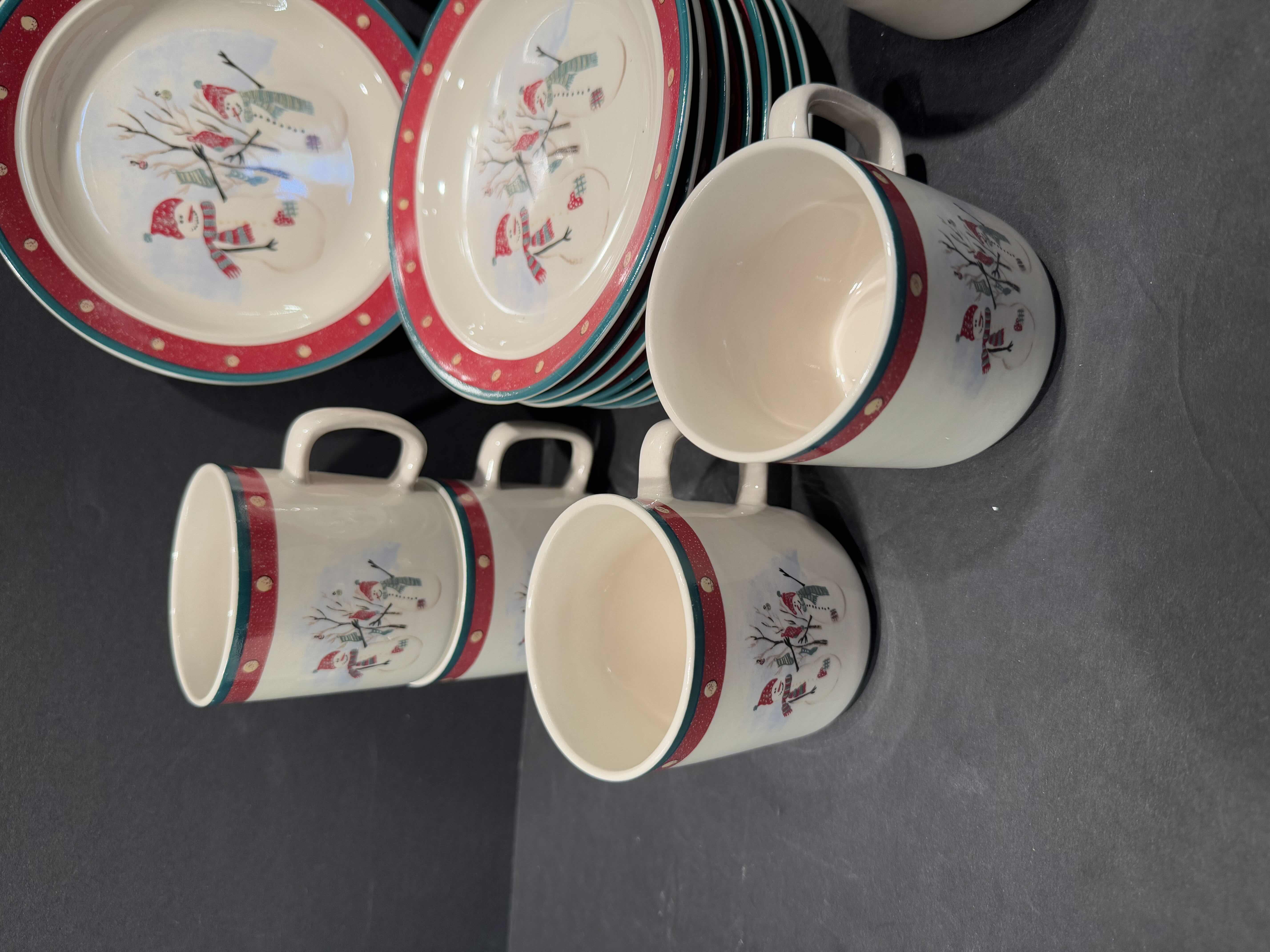 Photo 4 of 16 PIECES OF ROYAL SEASONS STONEWARE, 8 CUPS & 8 SAUCERS