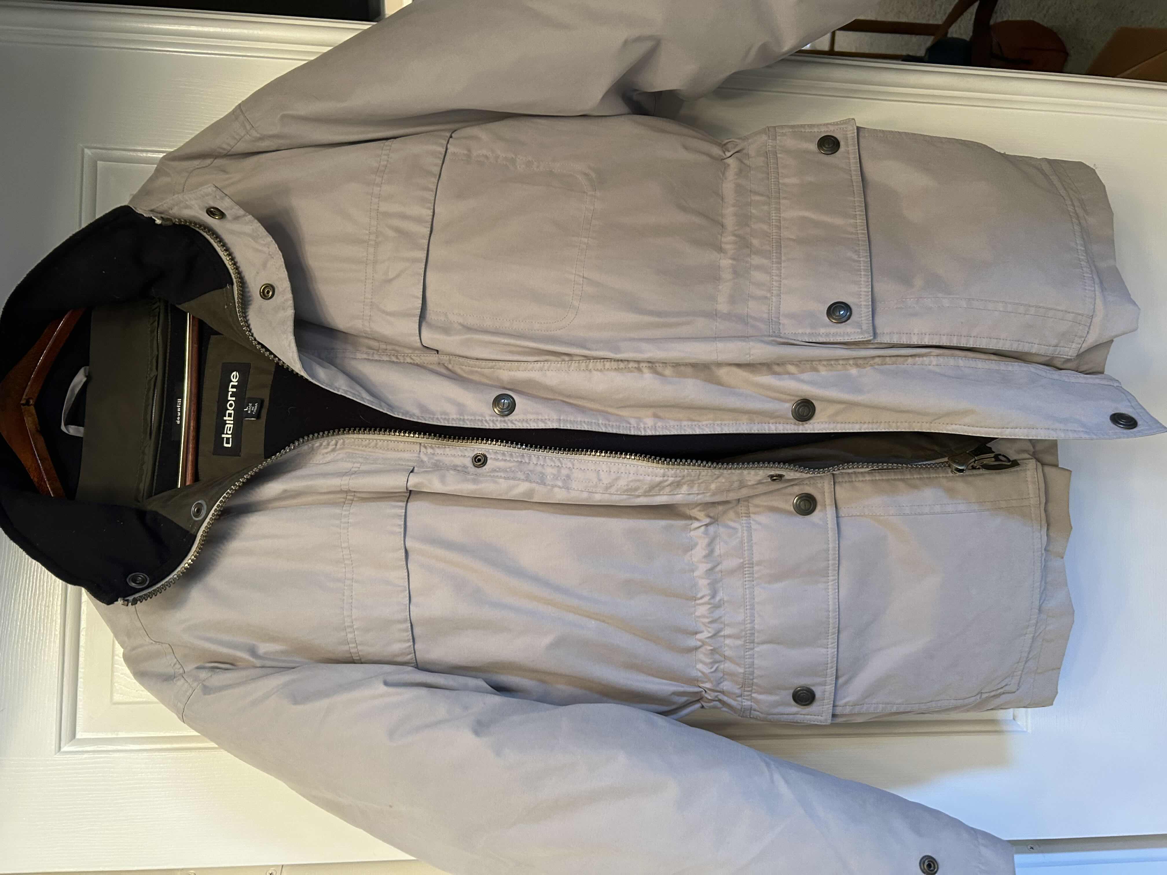 Photo 2 of CLAIBORNE DOWNFILLED MENS LARGE COAT