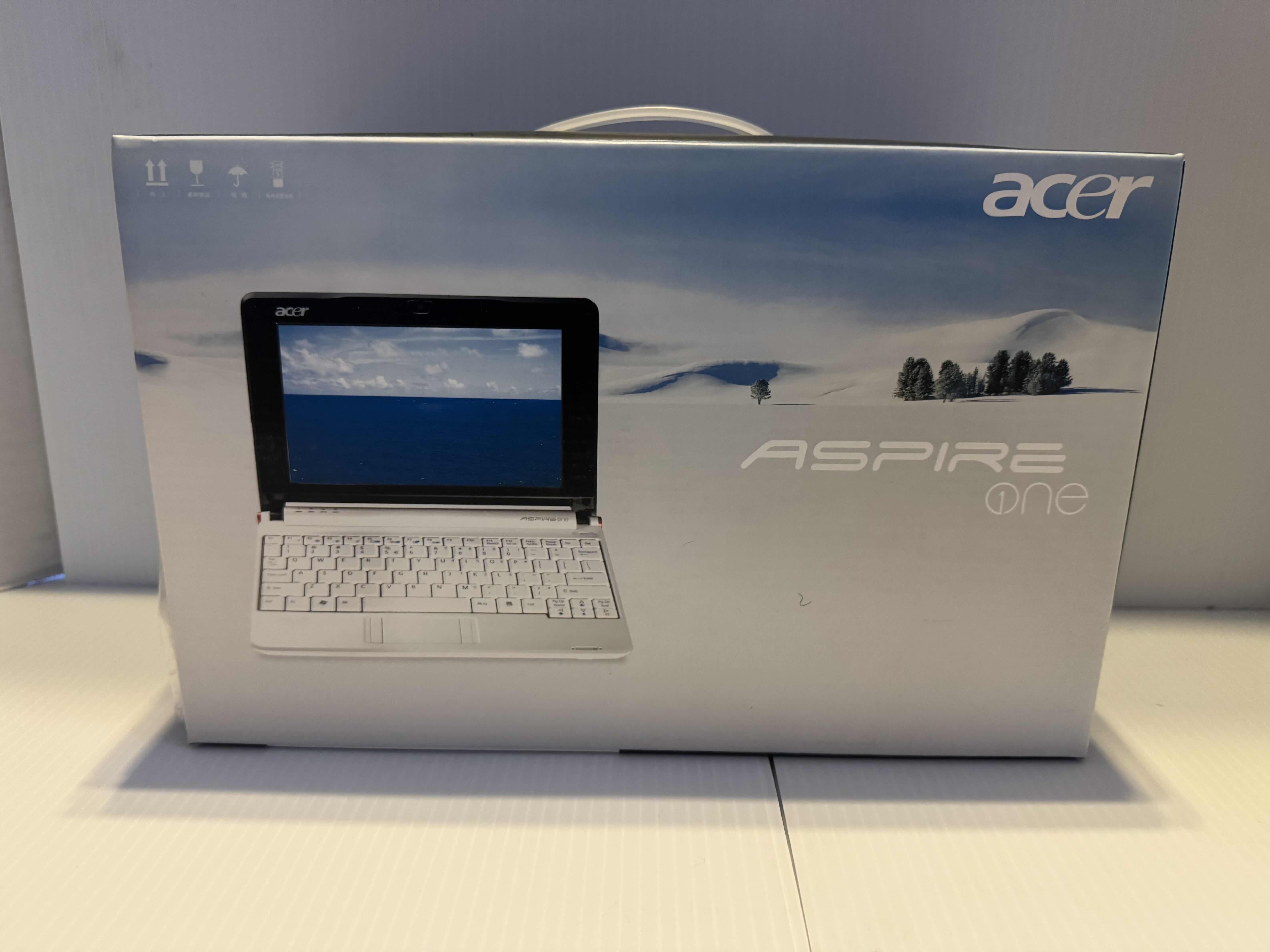 Photo 1 of ACER ASPIRE ONE