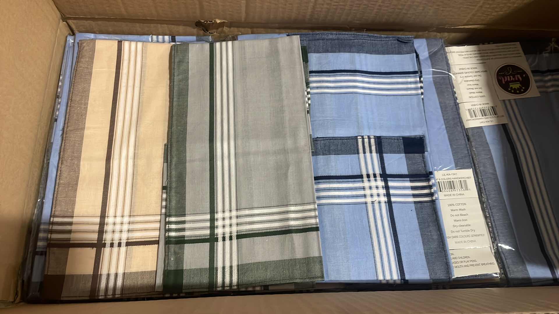 Photo 1 of CASE OF 100 ARAD MENS COTTON HANDKERCHIEF SET OF 6 COLORS