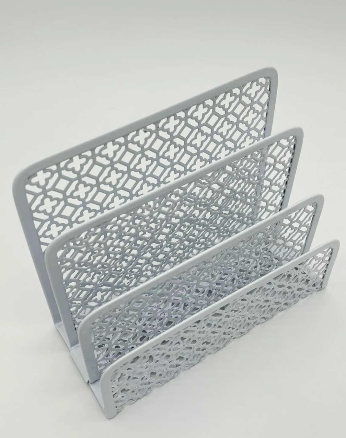 Photo 1 of HOME X 3 SLOT METAL LETTER HOLDERS 7” X 3” H5” (1CASE/72PCS)