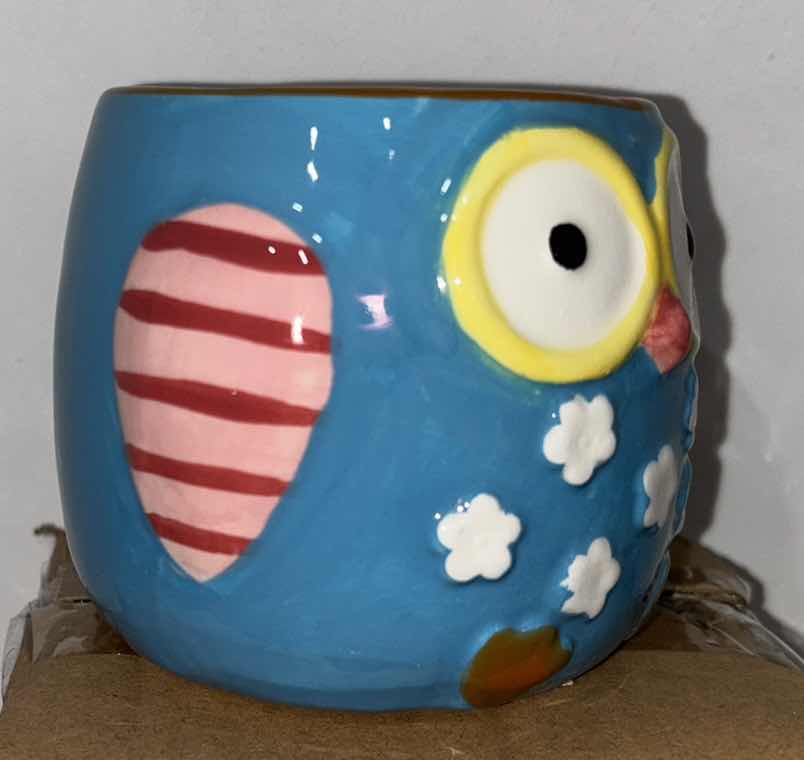 Photo 2 of NEW CASE OF HOME-X HOOTIE CUTIE COLORFUL CERAMIC OWL MUG (CASE OF 24)