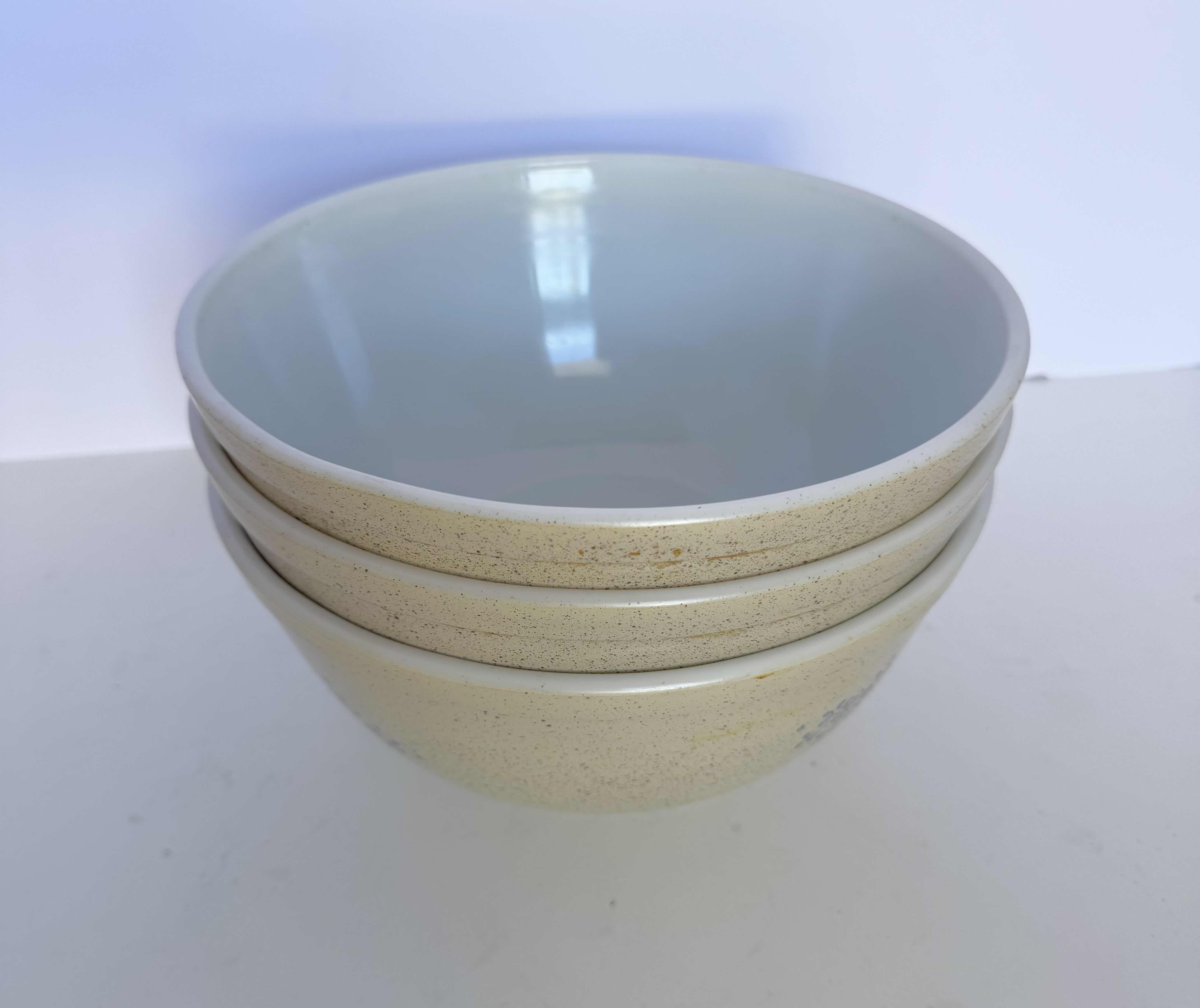 Photo 1 of 3 PIECE PYREX MIXING  BOWLS 11.5”W X 4”H