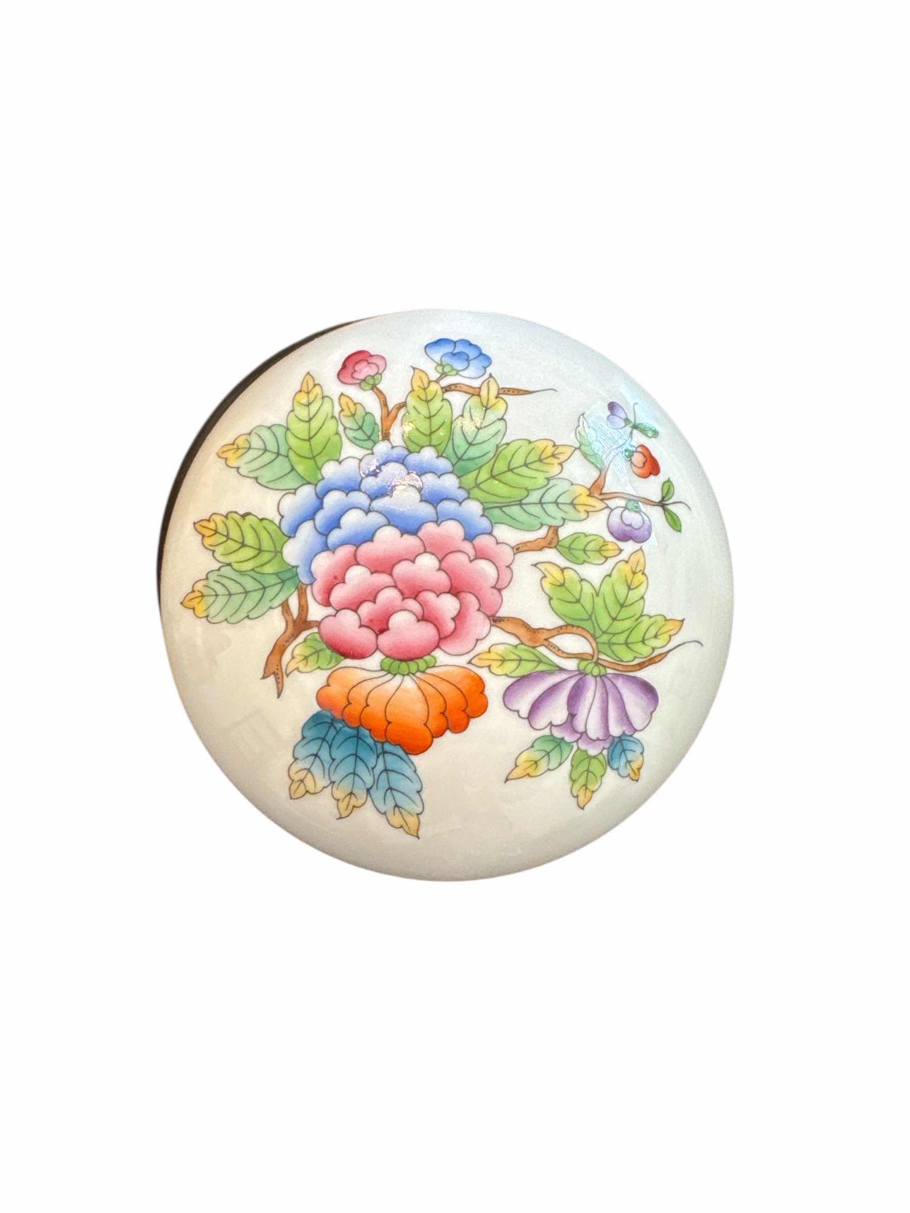 Photo 1 of HEREND PORCELAIN MANUFACTURING IN HUNGARY “QUEEN VICTORIA” COLLECTION