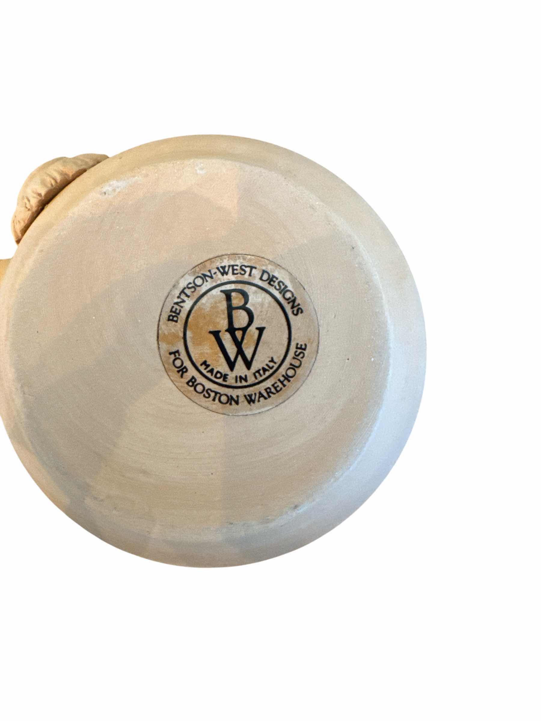 Photo 1 of 30
BENTSON-WEST DESIGNS WAREHOUSE CANTINA SALSA BOWL & LADLE TERRACOTTA MADE IN ITALY