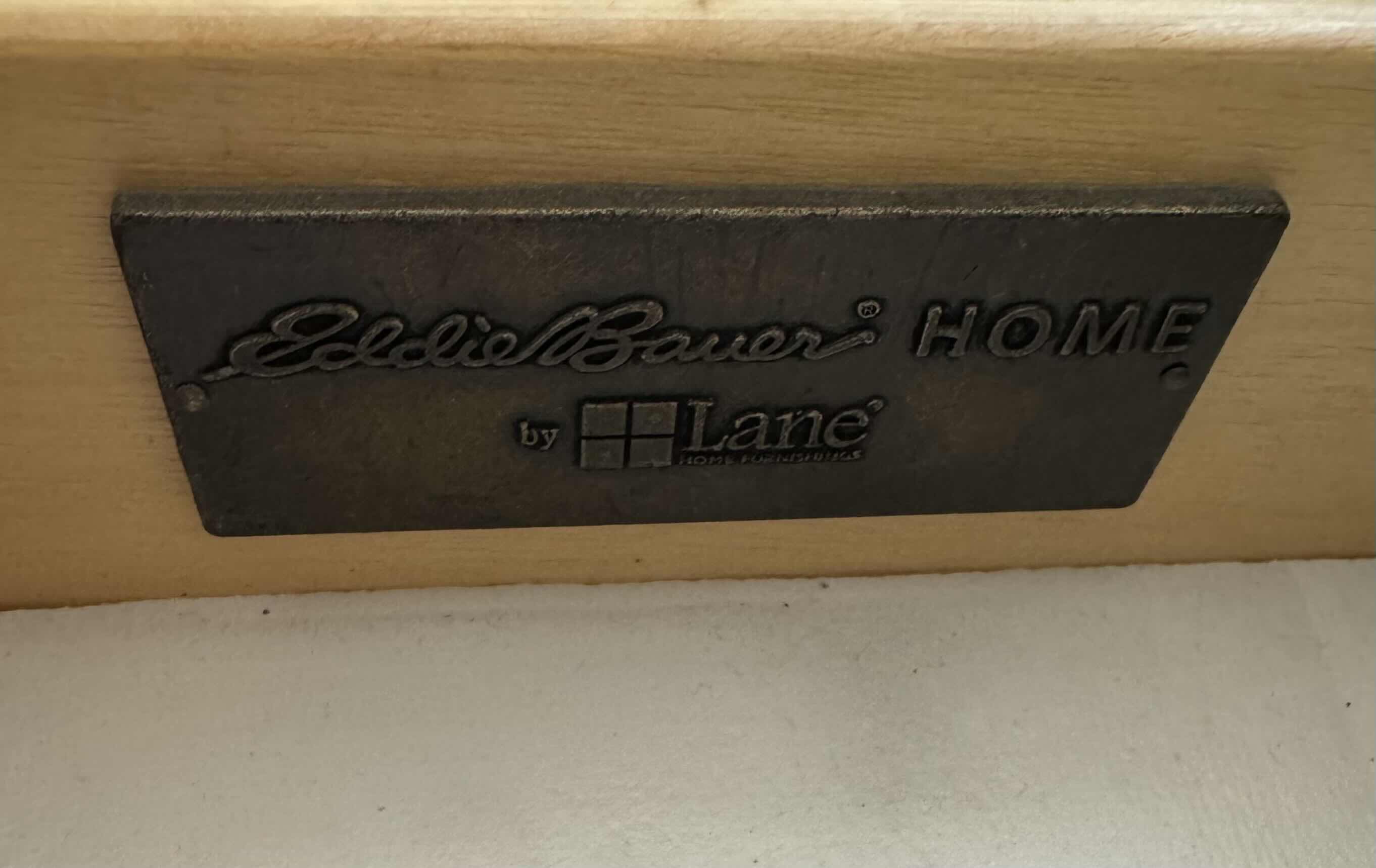 Photo 1 of 250
VINTAGE HEAVY WOOD END/SIDE TABLE EDDIE BAUER WITH DRAWER. 

25” X 28” X H26”