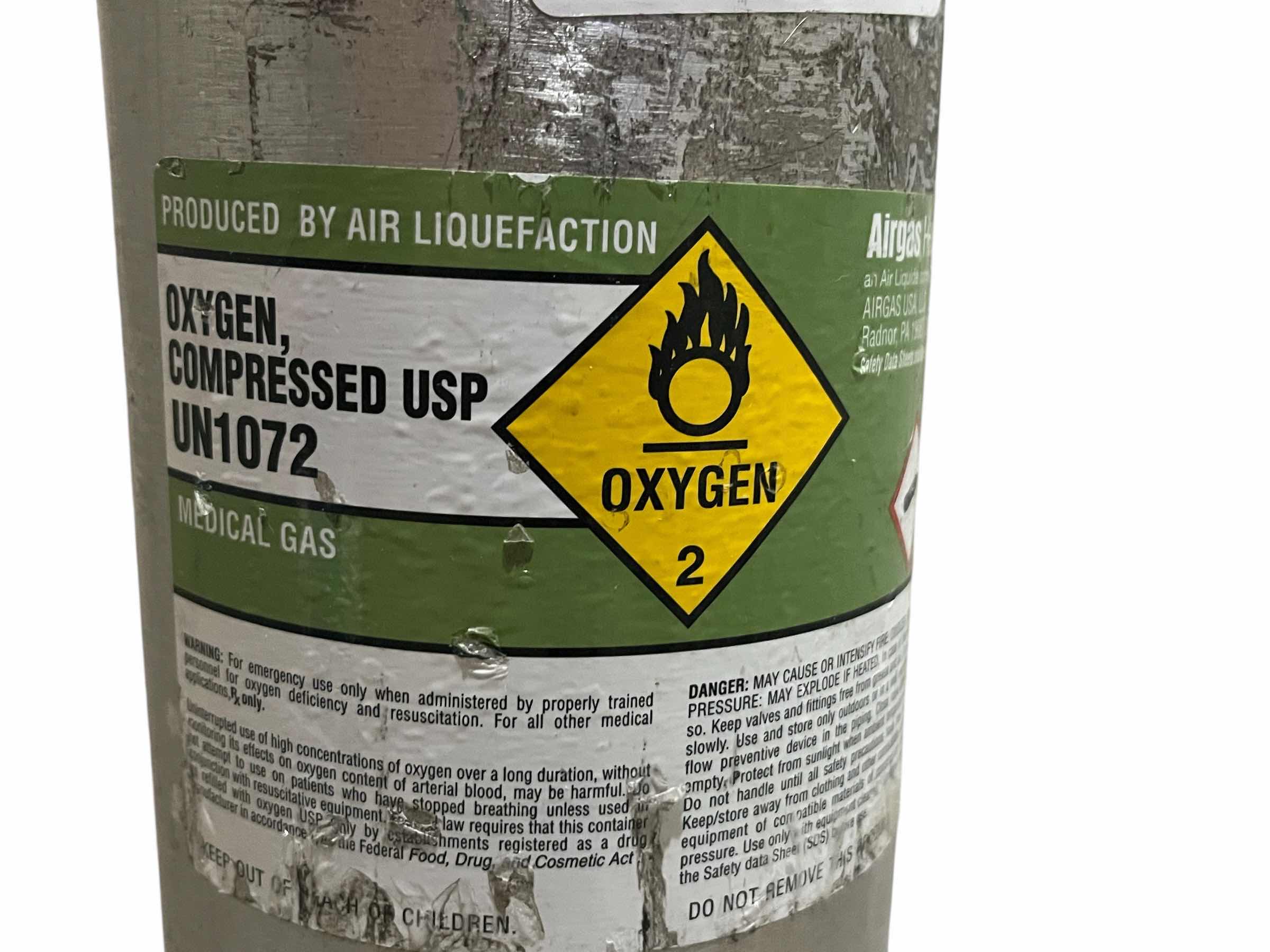 Photo 1 of OXYGEN COMPRESSED USBUN1072 MEDICAL GAS TANK 4.5” X 29”