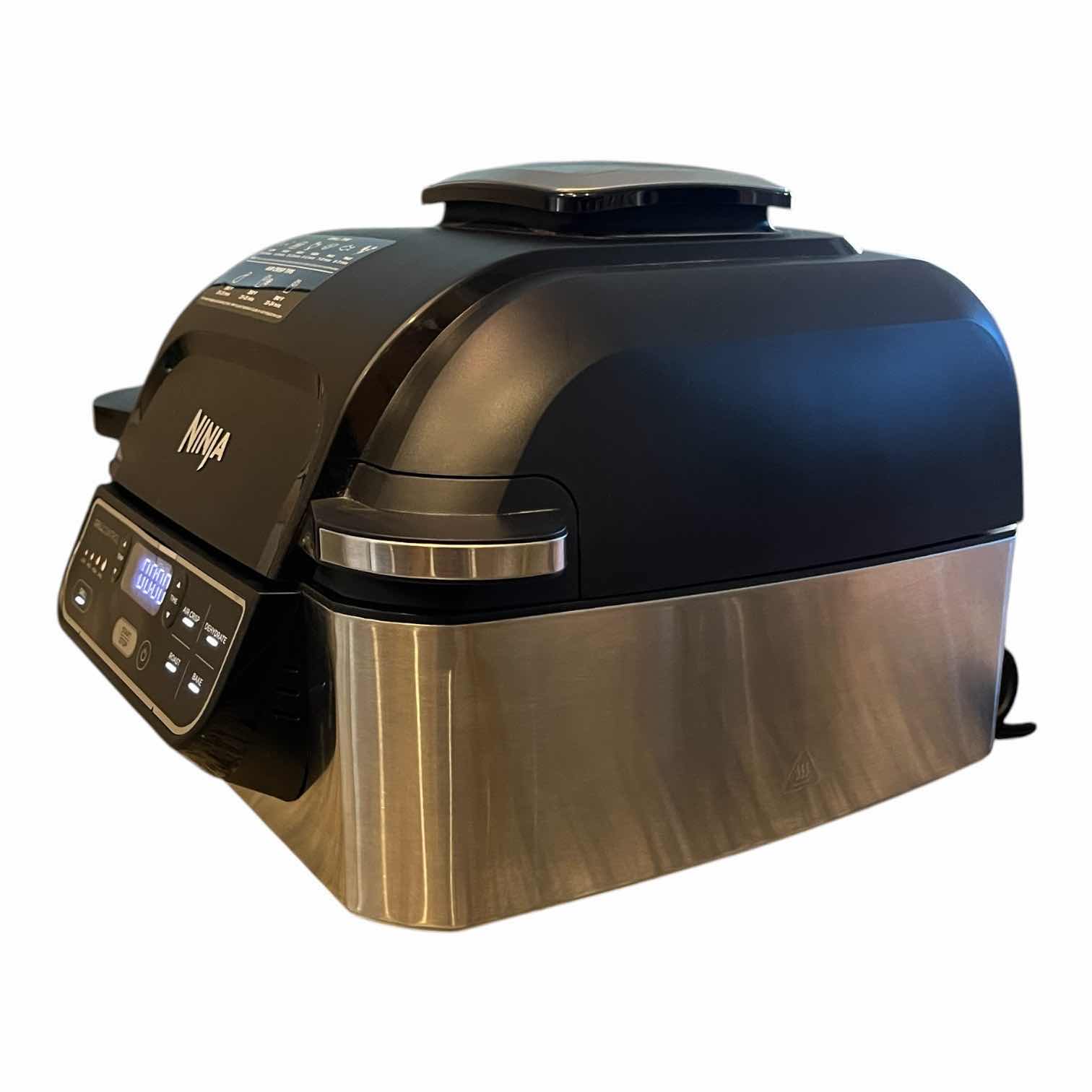 Photo 1 of NINJA FOODI MULTIFUNCTION GRILL W ACCESSORIES AG302JM1