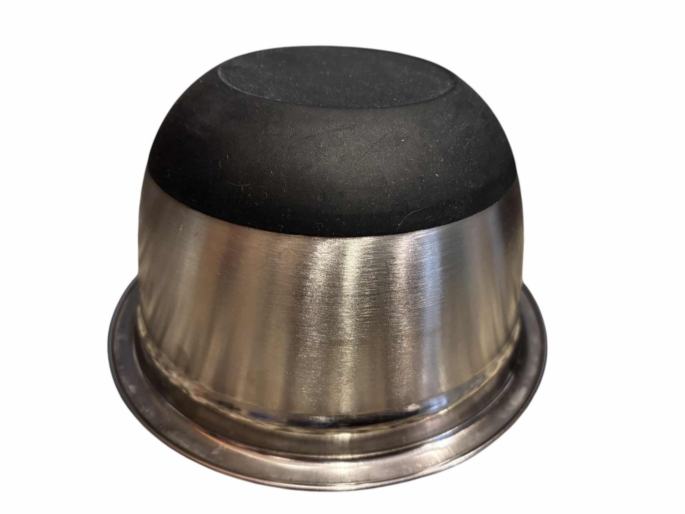 Photo 1 of 4 PC STAINLESS STEEL MIXING BOWL SET W NON-SLIP BOTTOM