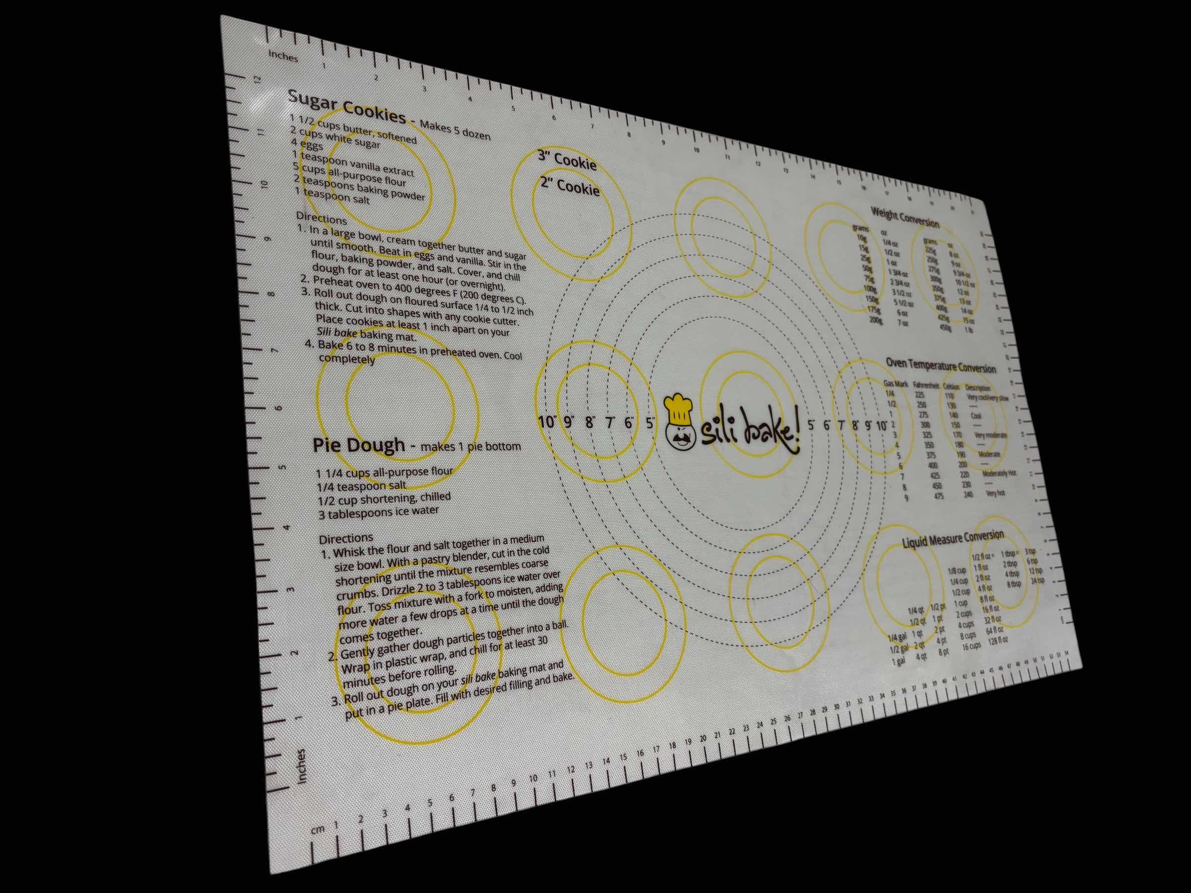 Photo 1 of 2 PC TUPPERWARE PIZZA/PIE MEASUREMENT CHART & SILI BAKE MEASUREMENT & CONVERSION CHART MATS $35