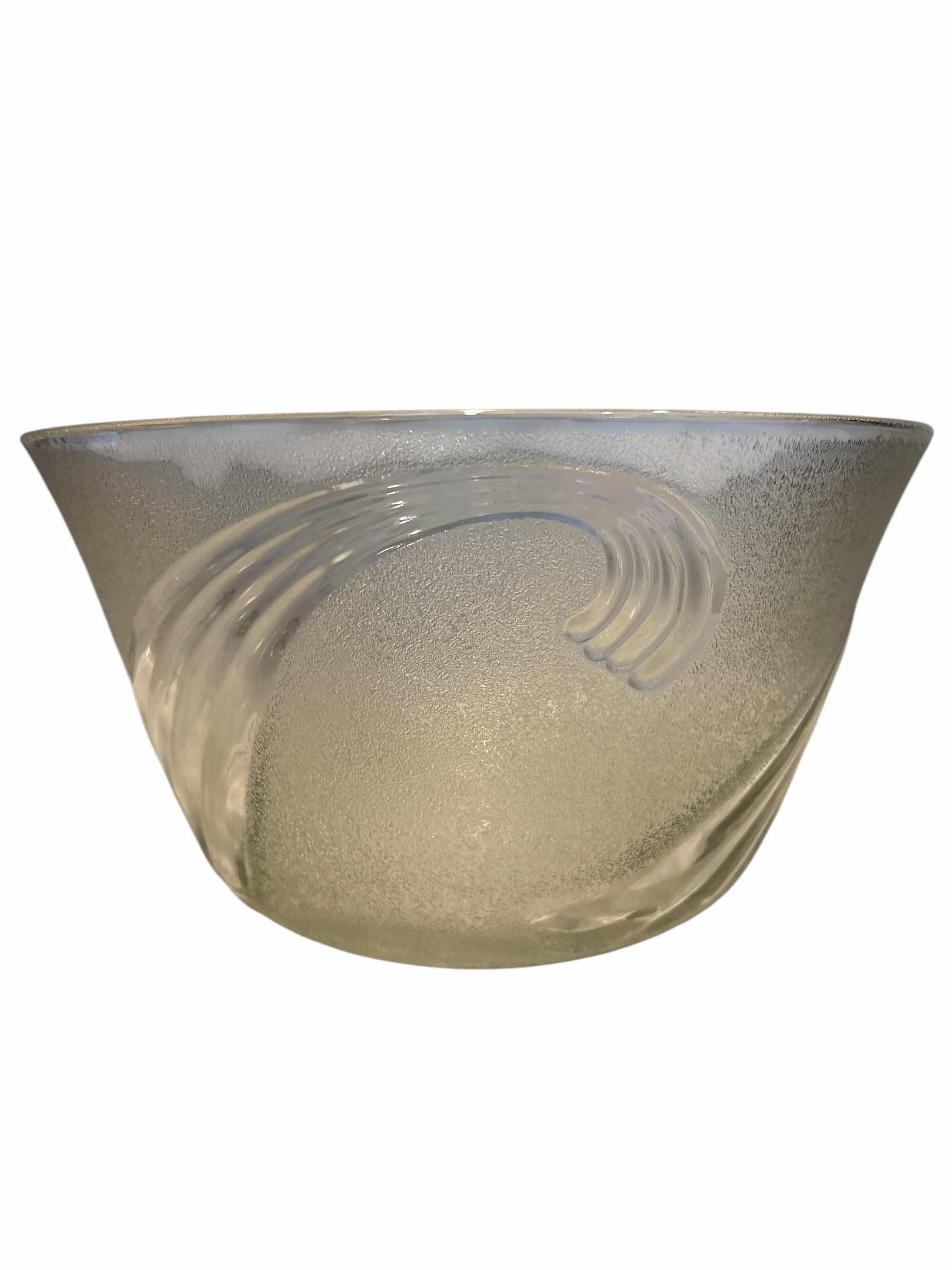 Photo 1 of JUBILEE PARTY PUNCHBOWL WITH 8 CUPS AND LADLE 11.5”