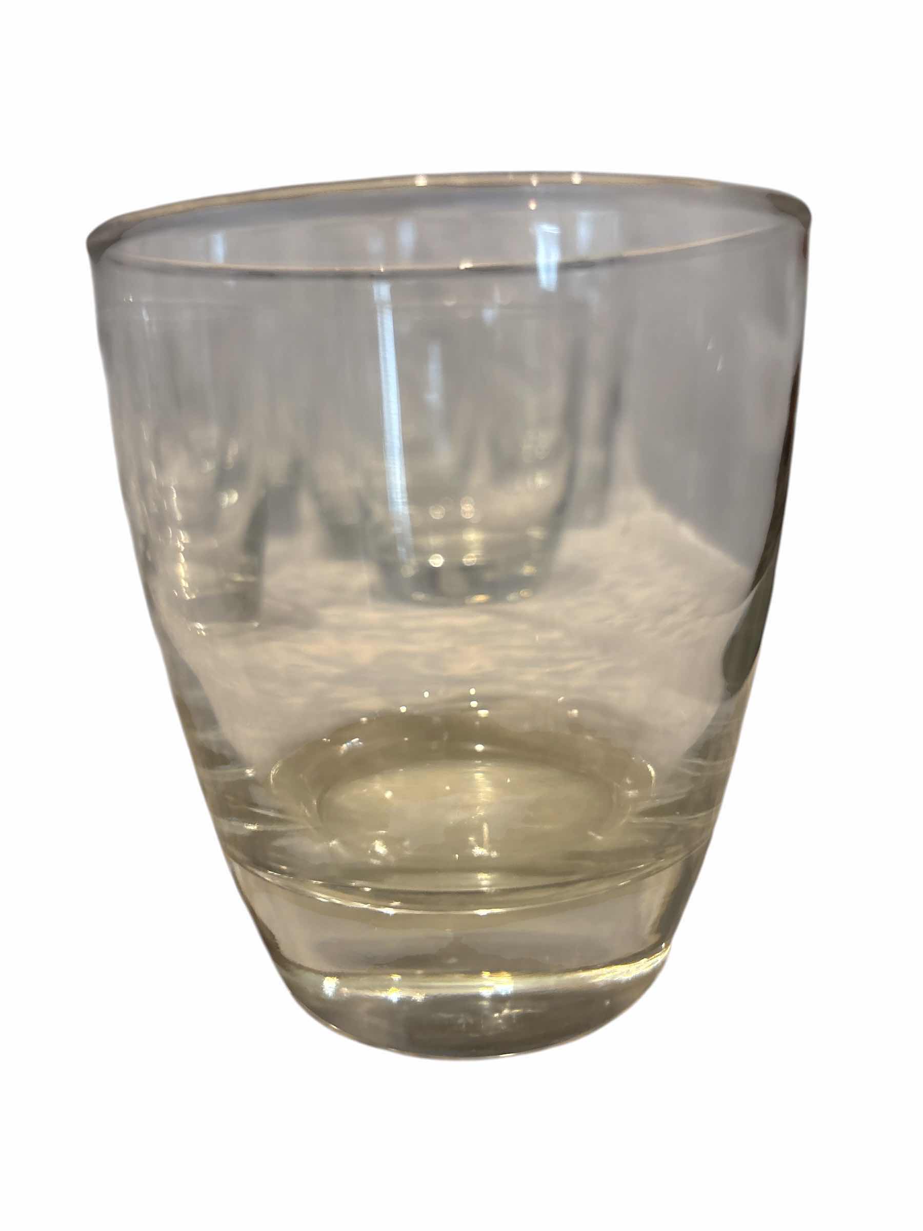 Photo 1 of GLASS DRINK-WARE H6” (15)