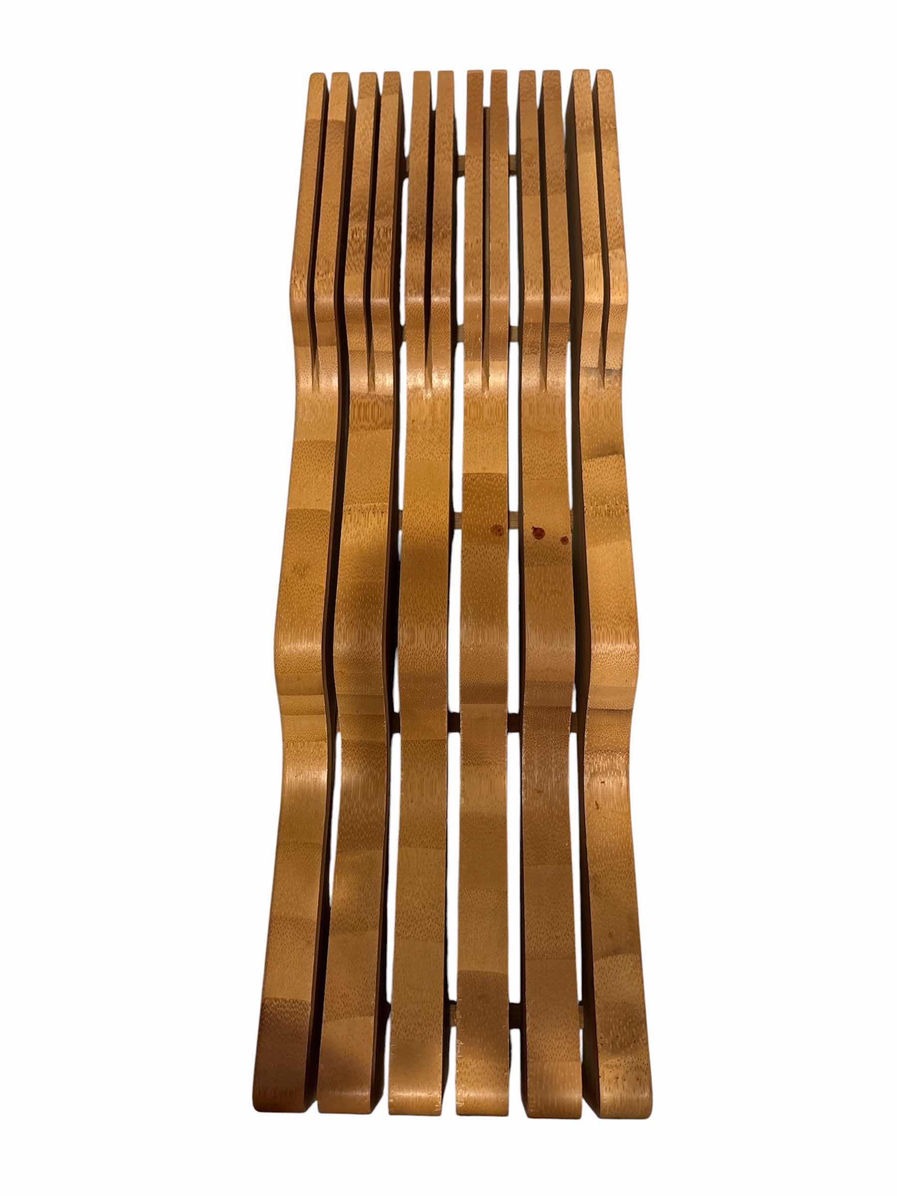 Photo 1 of KNIVES WITH WOODEN STORAGE HOLDER (7)PCS