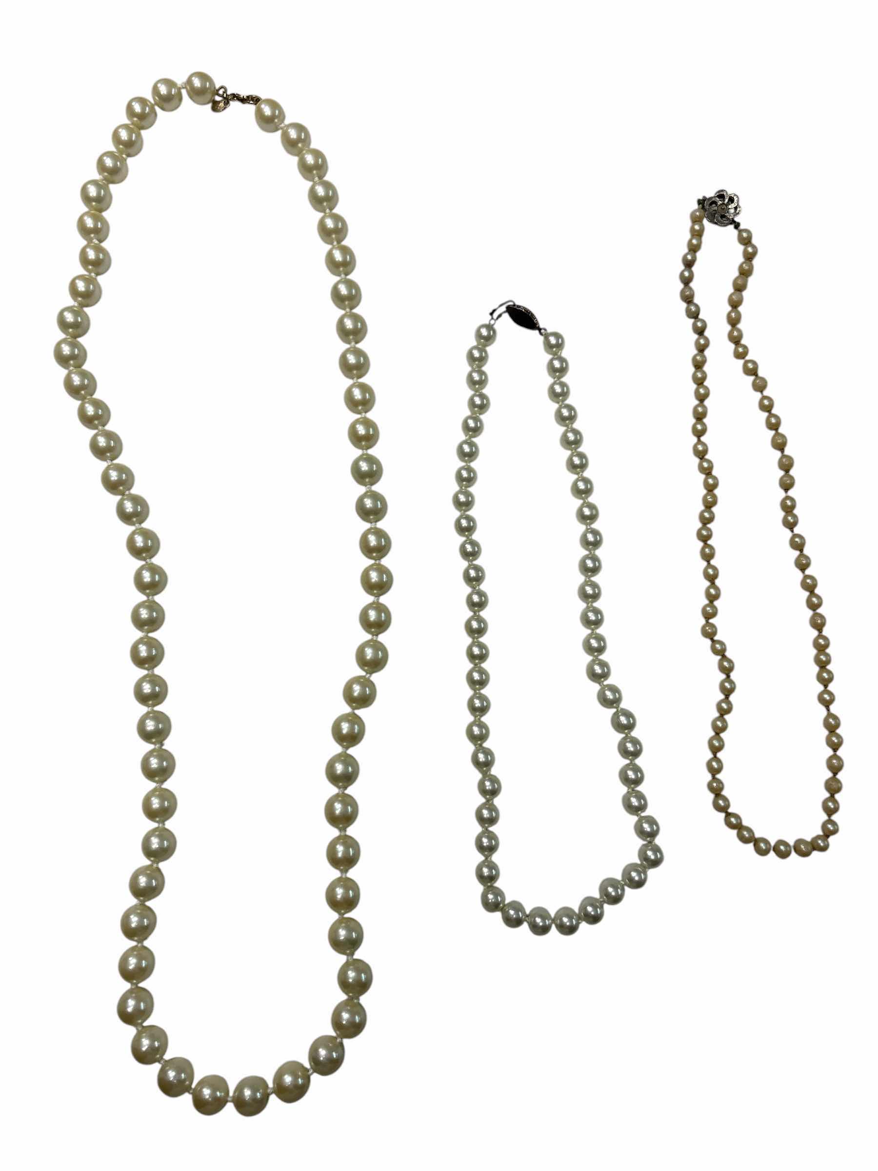 Photo 1 of FAUX PEARLS NECKLACE FASHION JEWELRY (3)PCS