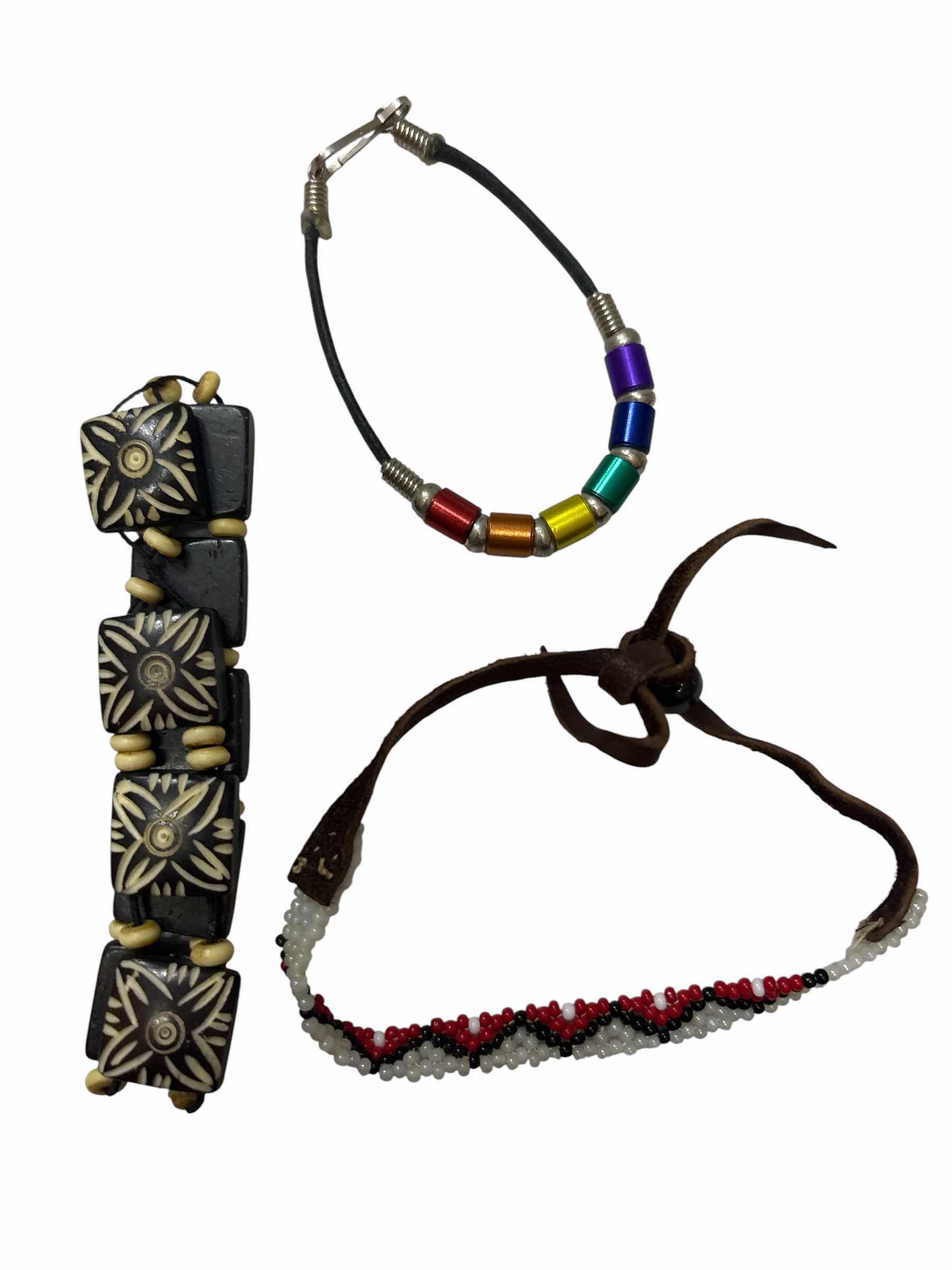 Photo 1 of BEADED SHELLAC WOVEN BRACELETS FASHION JEWELRY (6)PCS