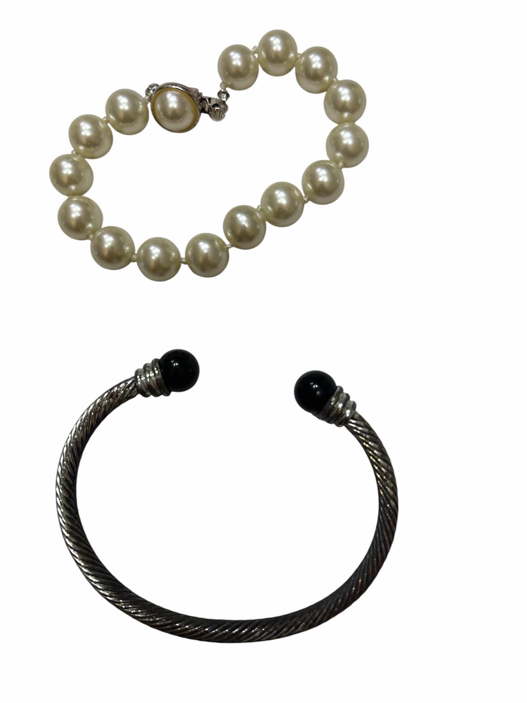 Photo 1 of FAUX PEARL & DARK STONE BRACELETS FASHION JEWELRY (4)PCS