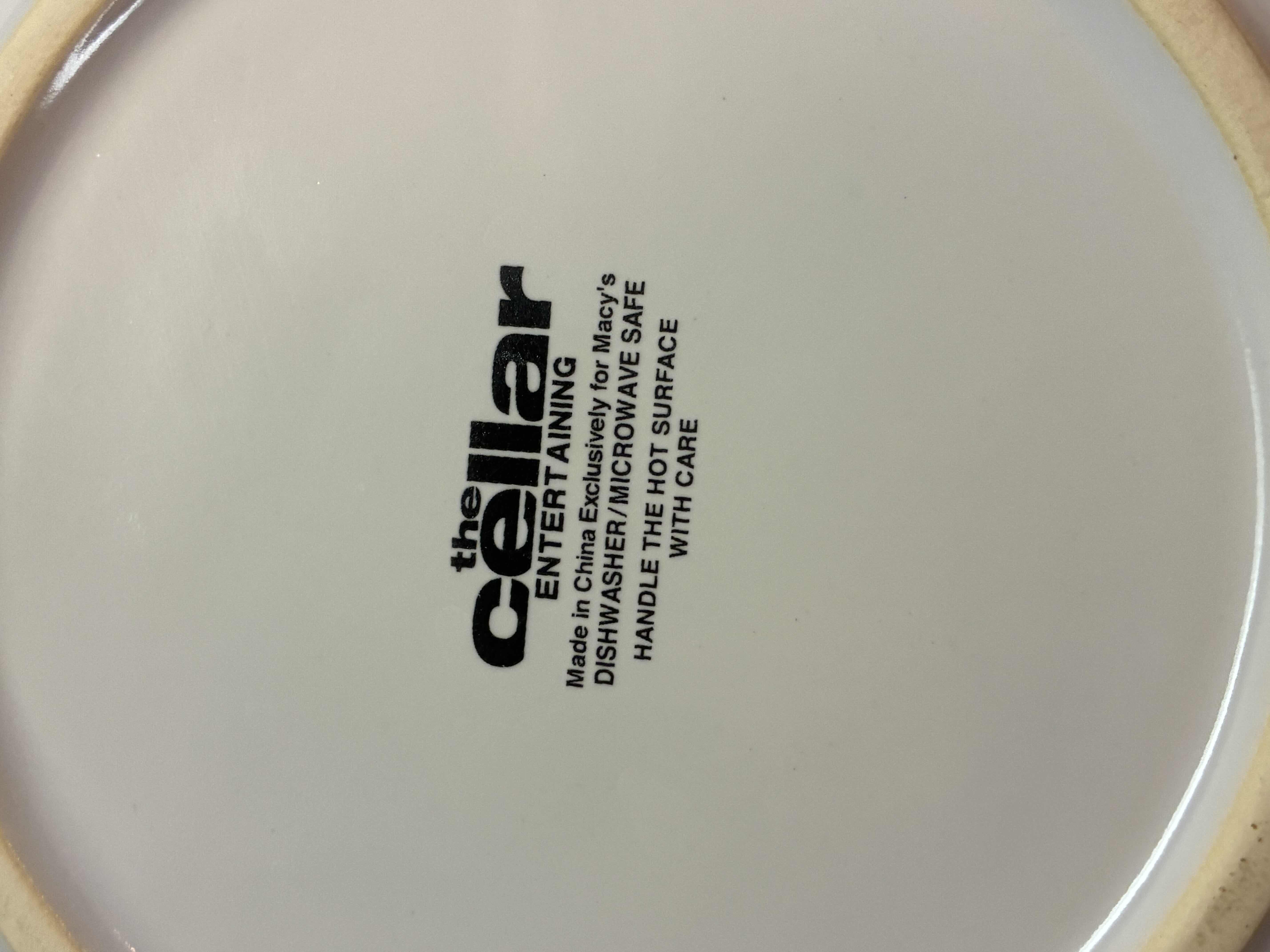 Photo 1 of THE CELLAR ENTERTAINING GRAPEVINE DESIGN PLATE & BOWL CHINA SET (16)