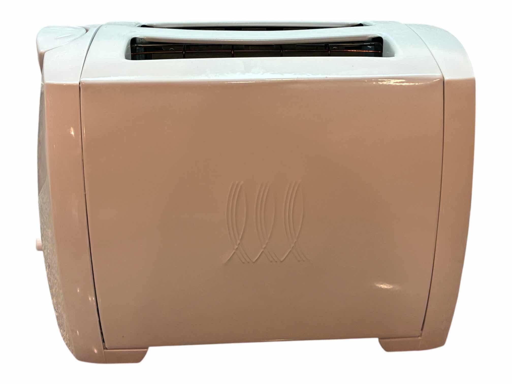 Photo 1 of TOASTMASTER WHITE TOASTER T2020WT