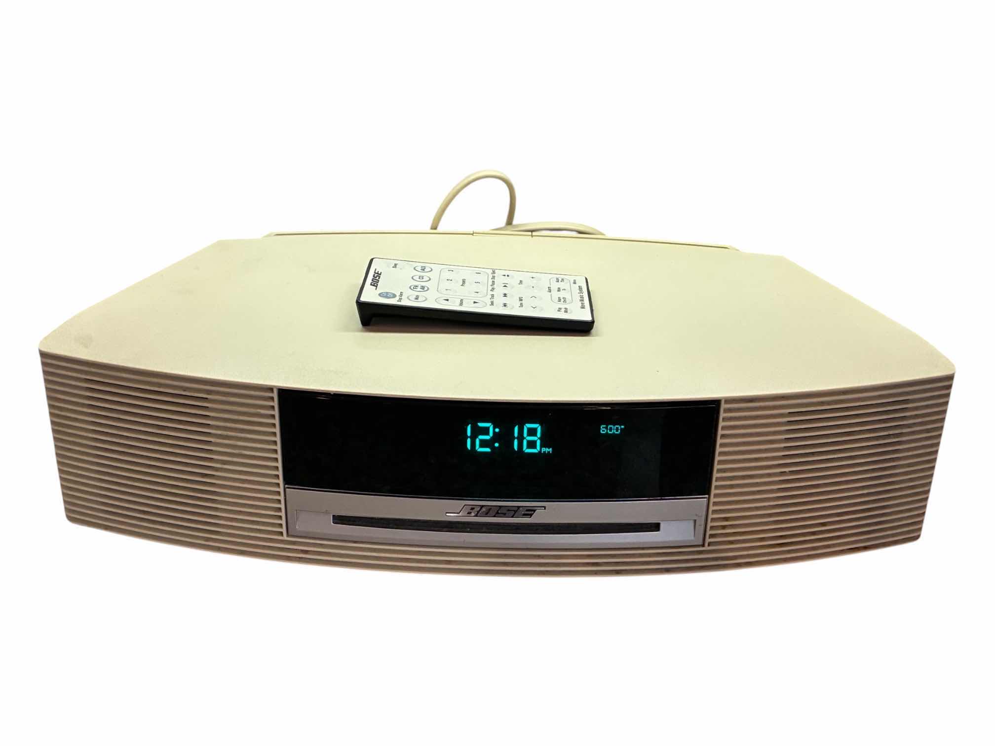 Photo 1 of BOSE WAVE MUSIC SYSTEM W REMOTE AWRCC2
