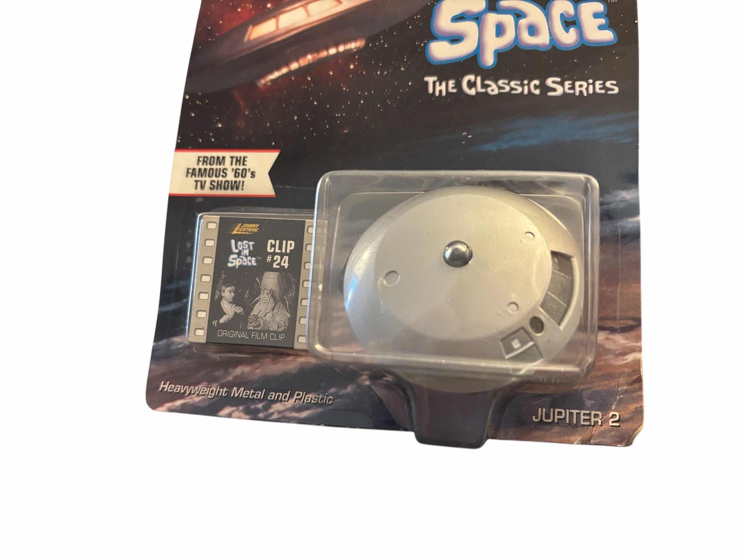 Photo 1 of 1998 JOHNNY LIGHTNING LOST IN SPACE JUPITER 2 DIE-CAST VEHICLE