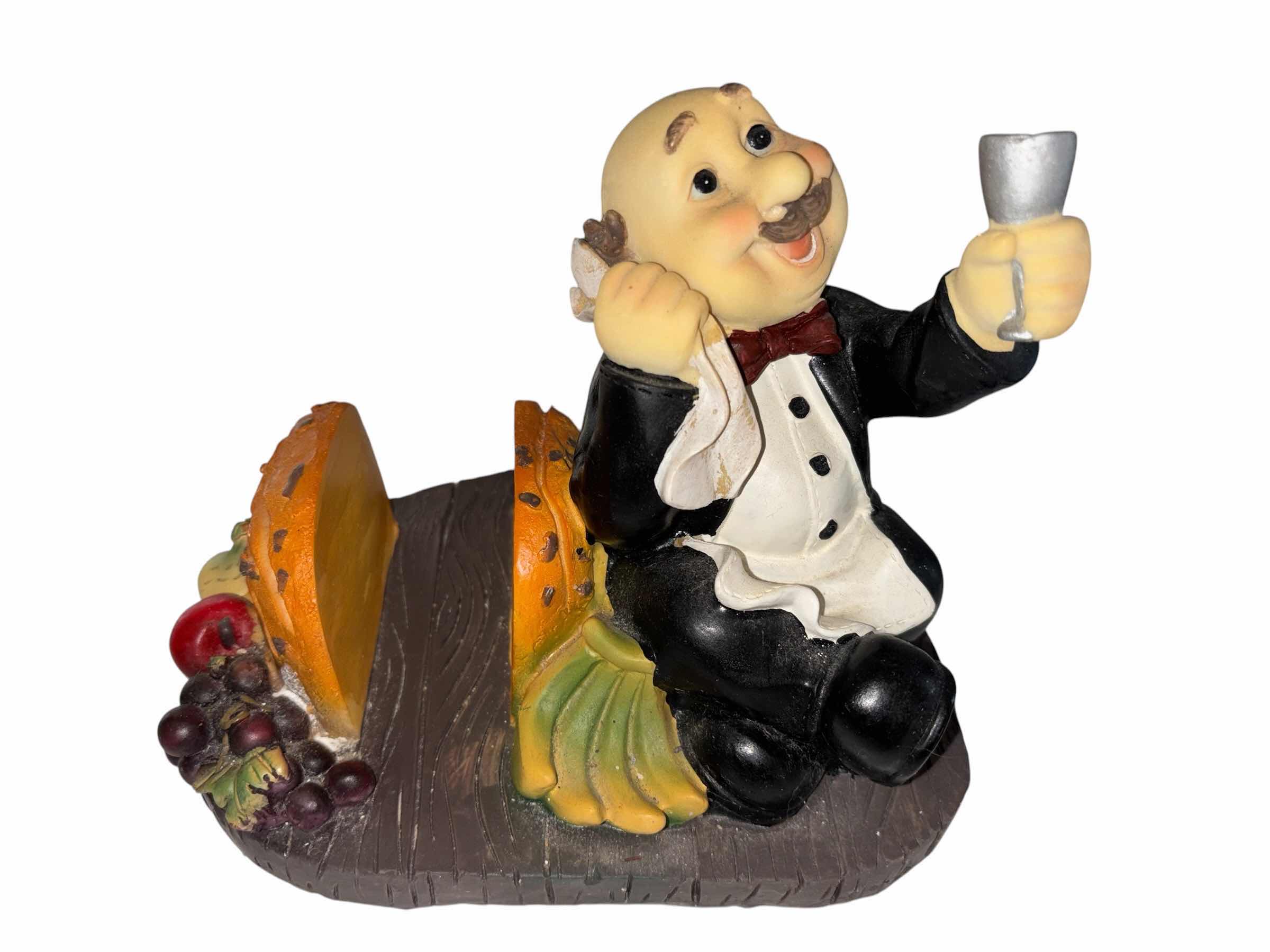 Photo 1 of VARIOUS WINE STYLE KITCHEN DECOR (4 PCS)