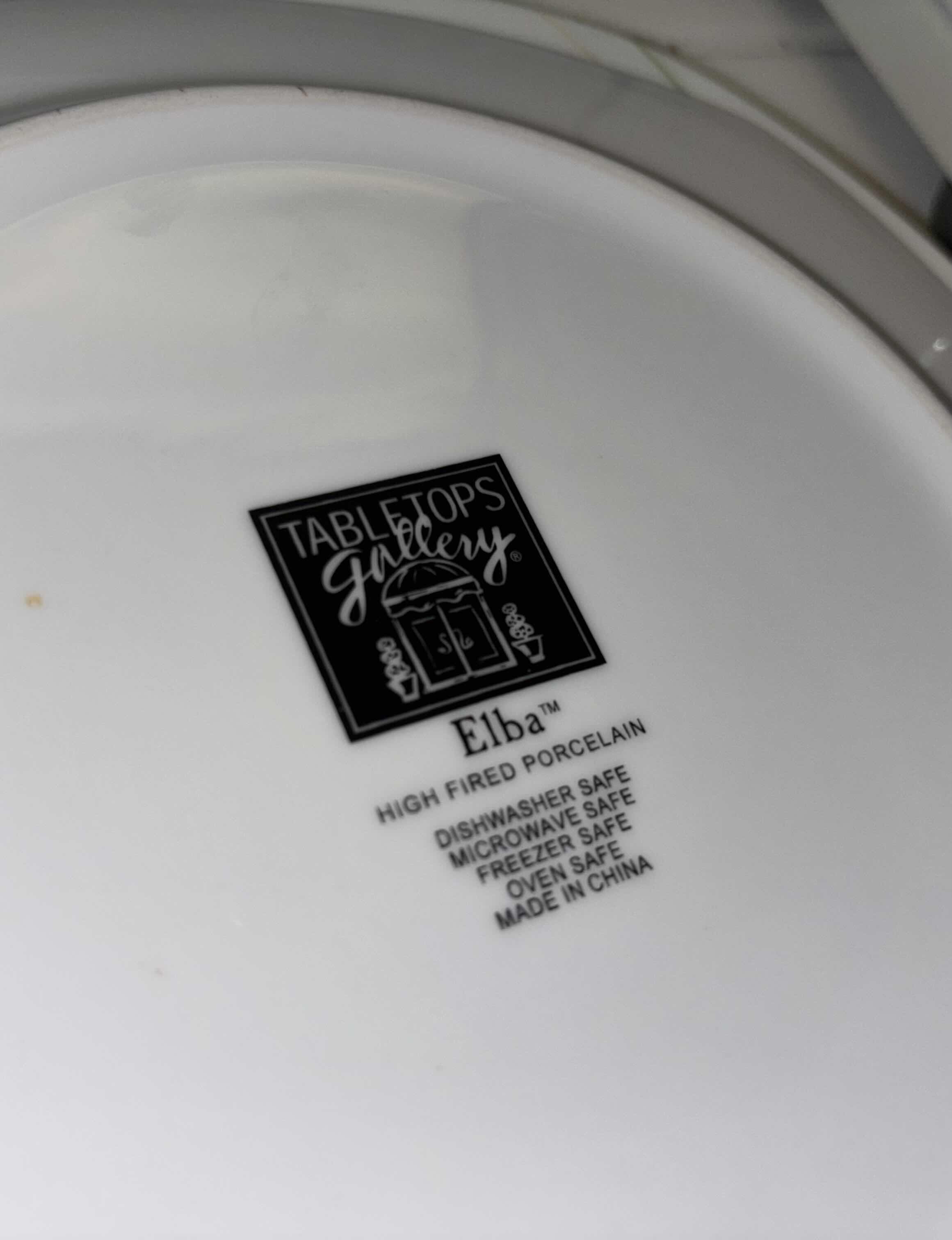 Photo 1 of TABLETOPS GALLERY ELBA COLLECTION SQUARE 10” DINNER PLATES, SET OF 5 $60