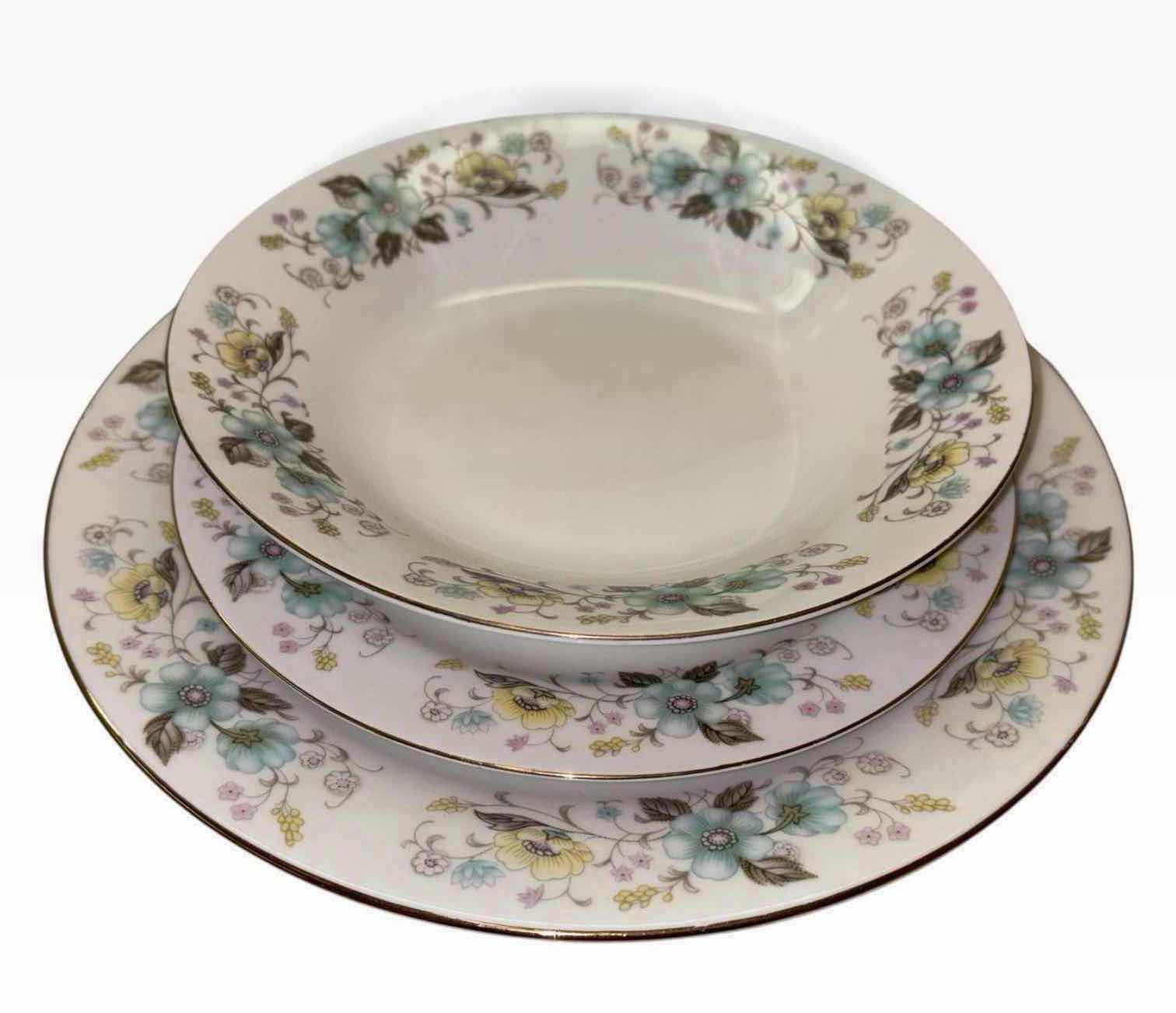Photo 1 of VINTAGE FLORAL CHINA 12 PC PORCELAIN 10.25” DINNER PLATE, 8” SALAD PLATE & 8” SOUP BOWL SET W GOLD TRIM