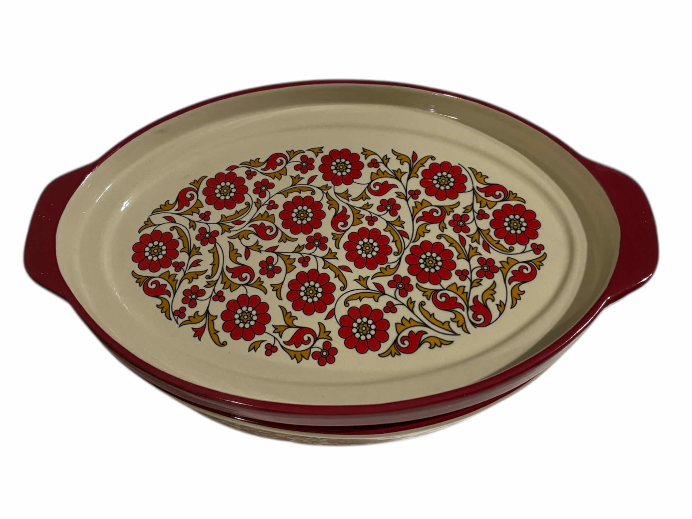 Photo 1 of AARTI SEQUIERA CERAMIC 2.6 QT OVAL BAKER W PLATTER LID