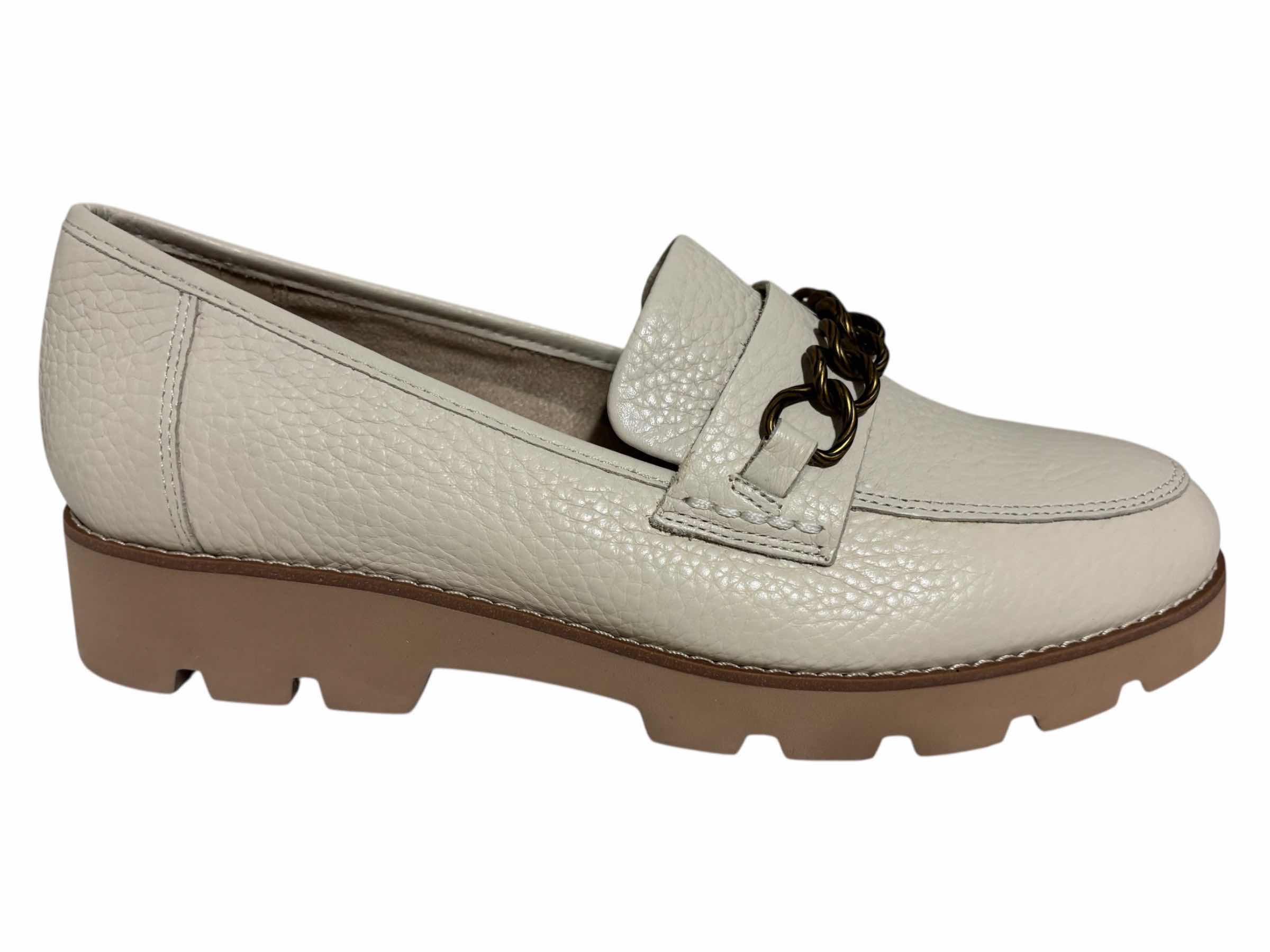 Photo 1 of NIB VIONIC EMALYN TUMBLED LEATHER SLIP-ON LOAFER W LINKED CHAIN DETAIL, CREAM WOMENS SIZE 8.5M $60
