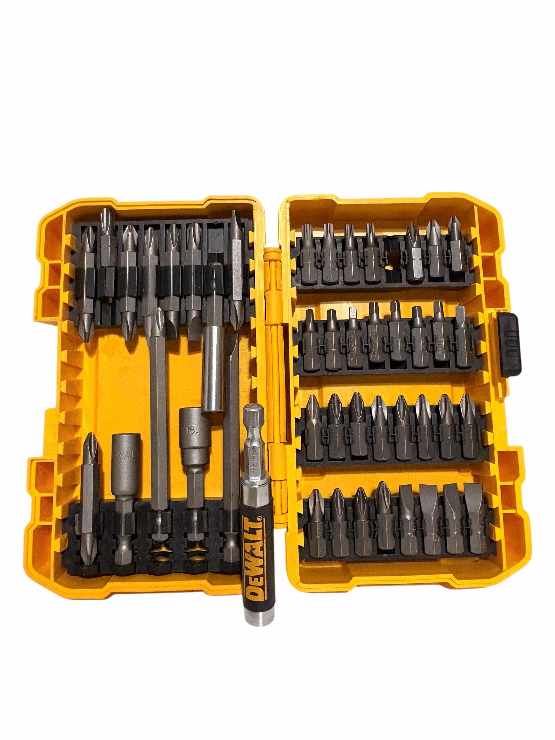 Photo 1 of DEWALT SCREWDRIVER BIT SET