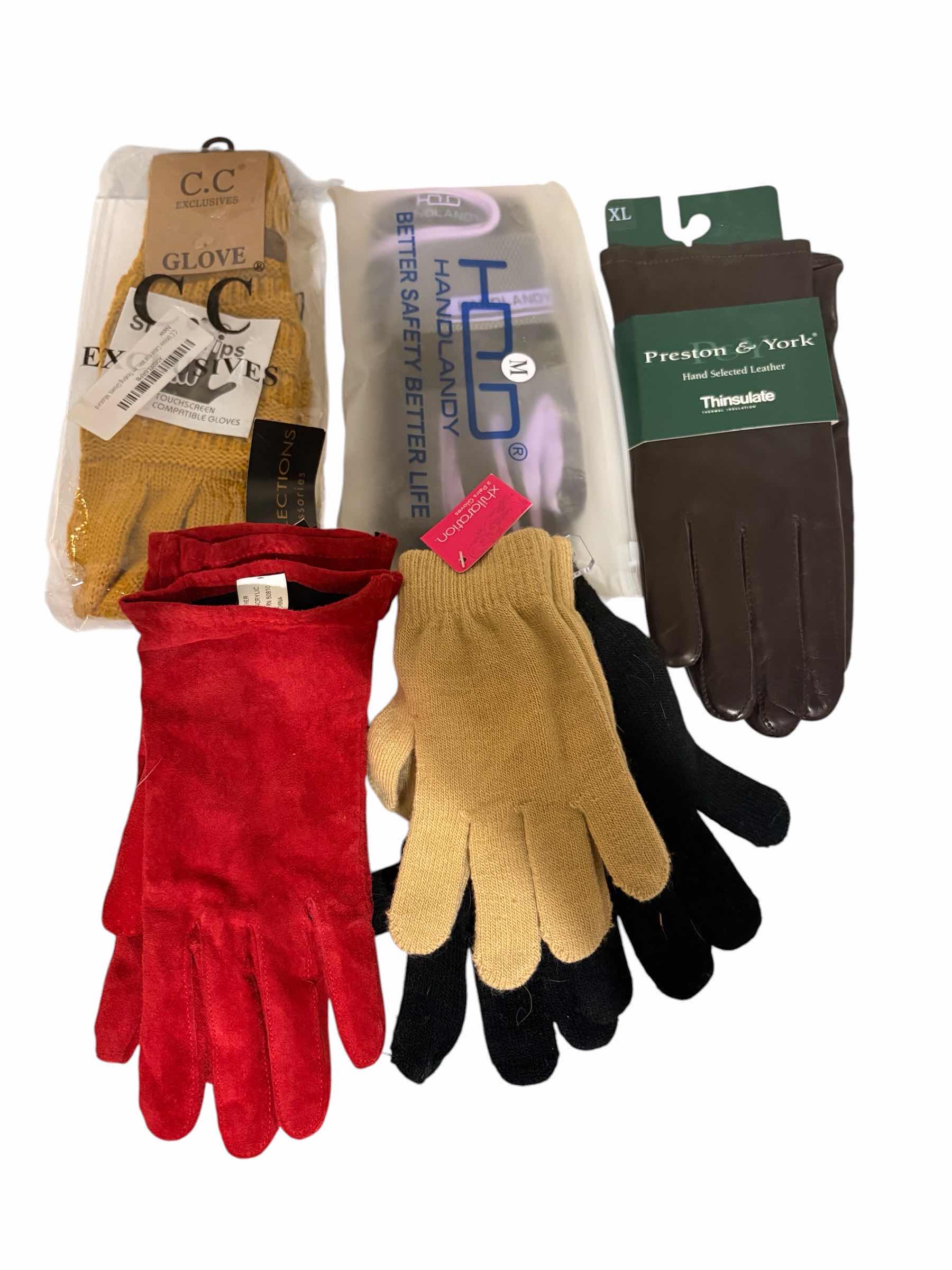 Photo 1 of (6) PAIRS WOMENS GLOVES SIZE M & XL