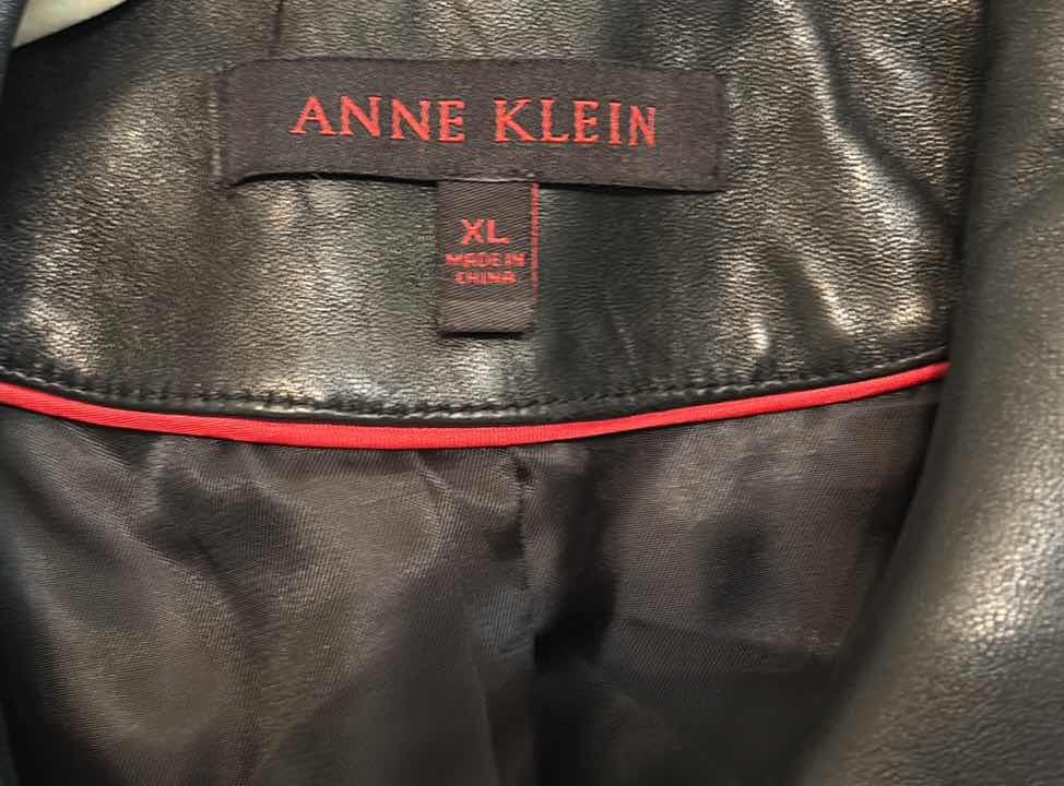 View 3 of ANNE KLEIN LEATHER TRENCH COAT WOMENS SIZE XL