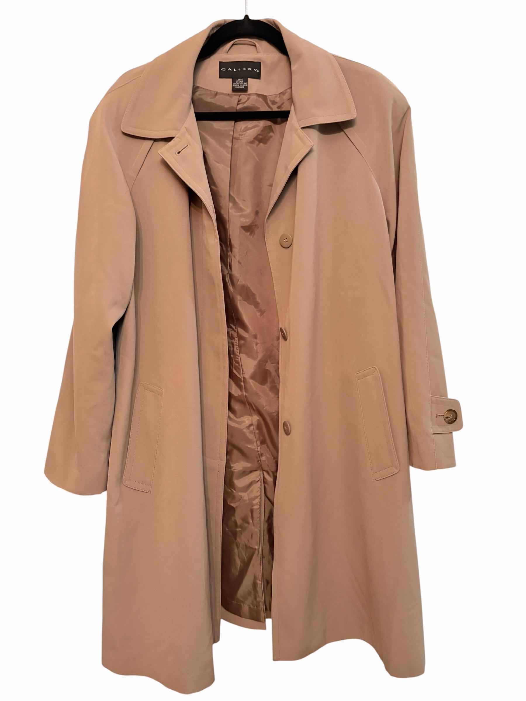 Photo 1 of GALLERY & GRACE ELEMENT JACKET WOMENS SIZE LARGE, 14