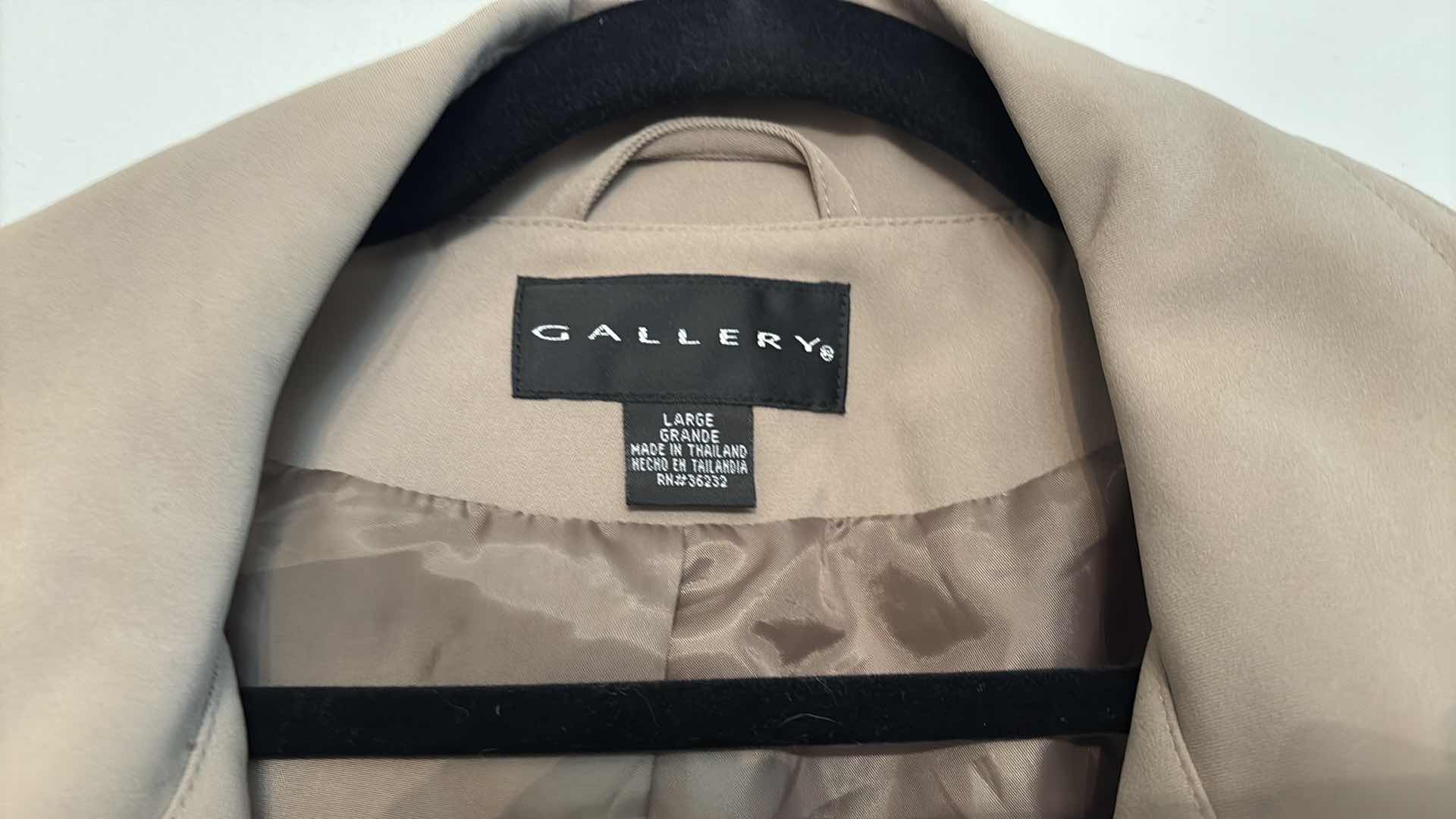 Photo 1 of GALLERY & GRACE ELEMENT JACKET WOMENS SIZE LARGE, 14