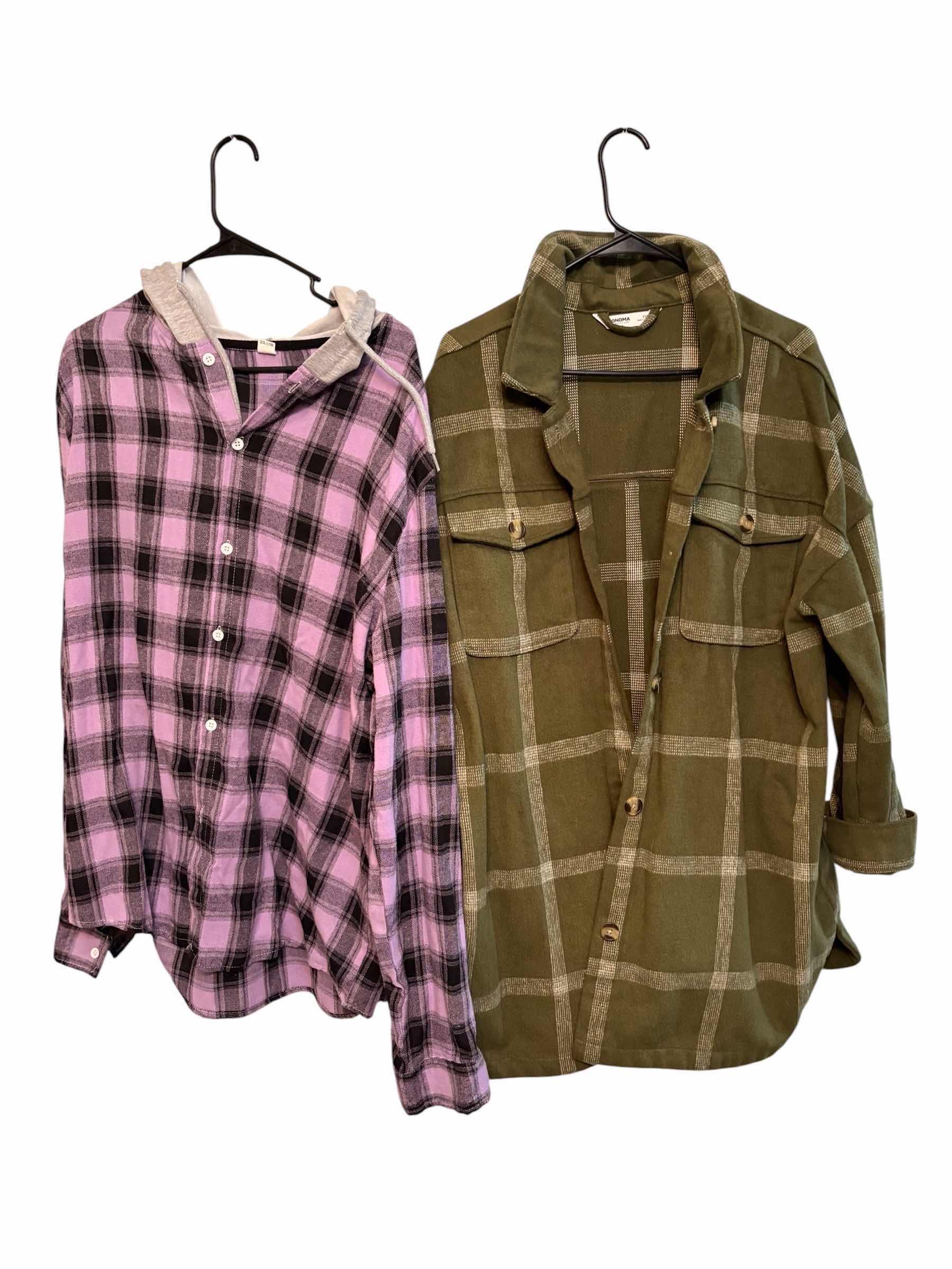 Photo 1 of FLEECE JACKETS WOMENS SIZE XL,XXL (2)